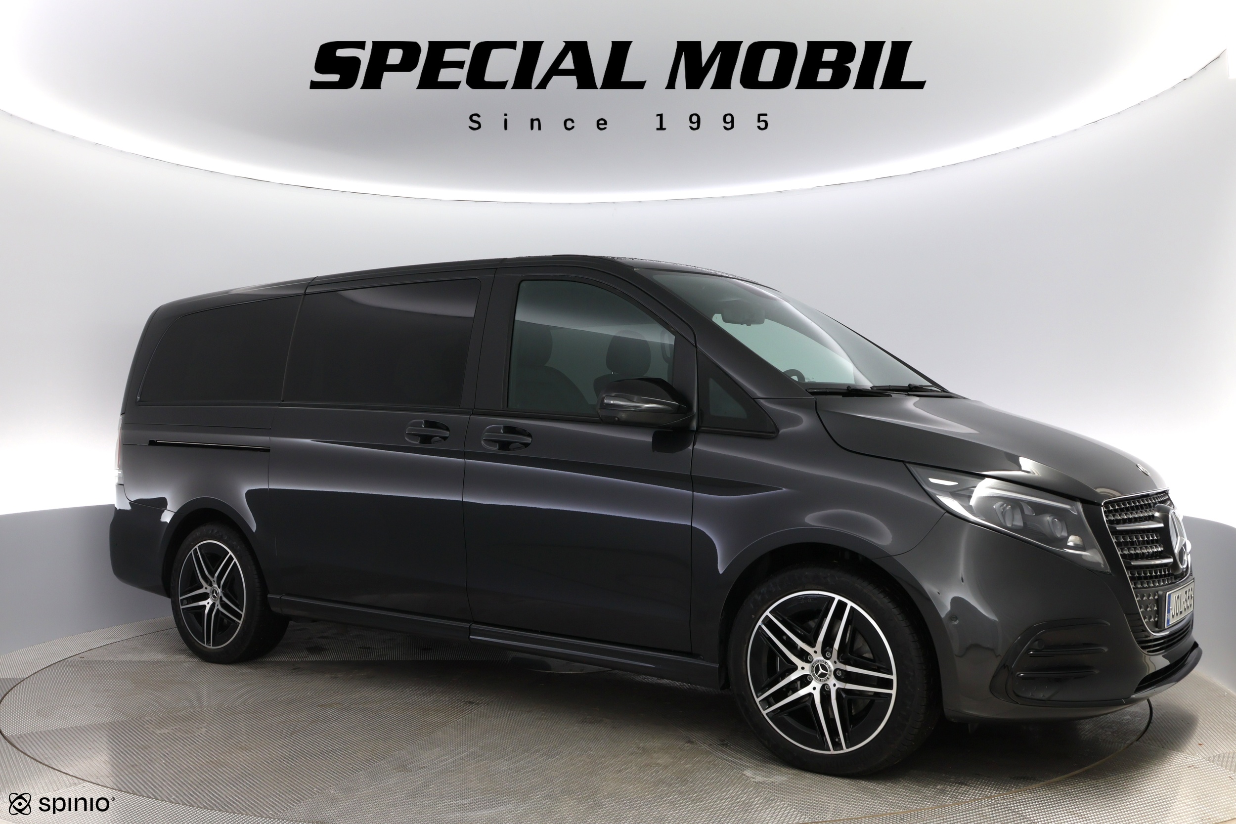 Mercedes-Benz V 2025