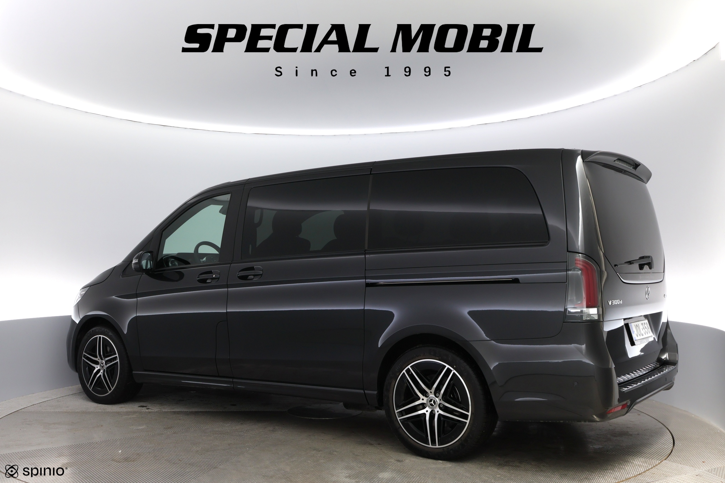 Mercedes-Benz V 2025