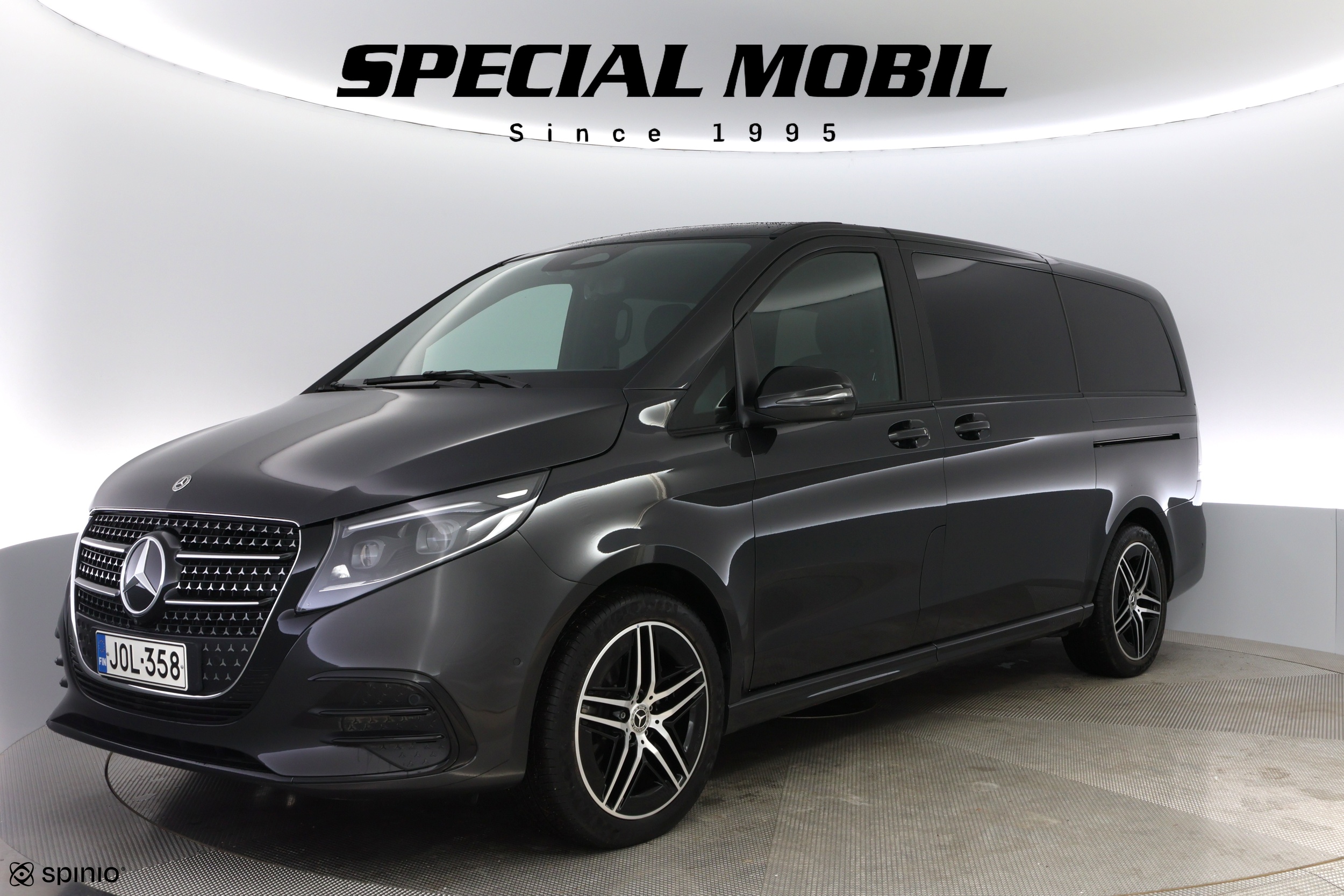 Mercedes-Benz V 2025