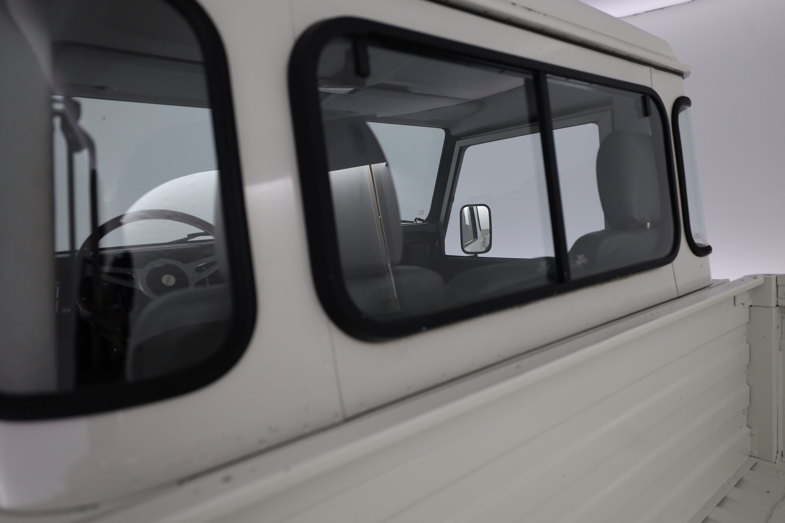 Land Rover Defender 2003