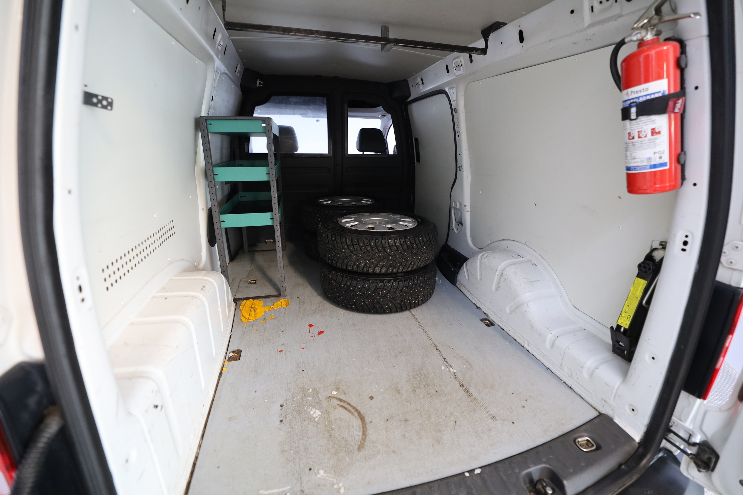 Volkswagen Caddy 2011