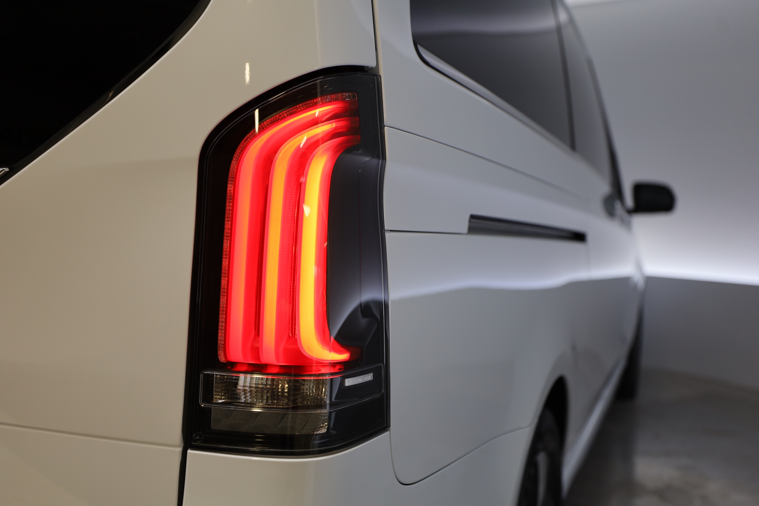 Mercedes-Benz EQV 2026