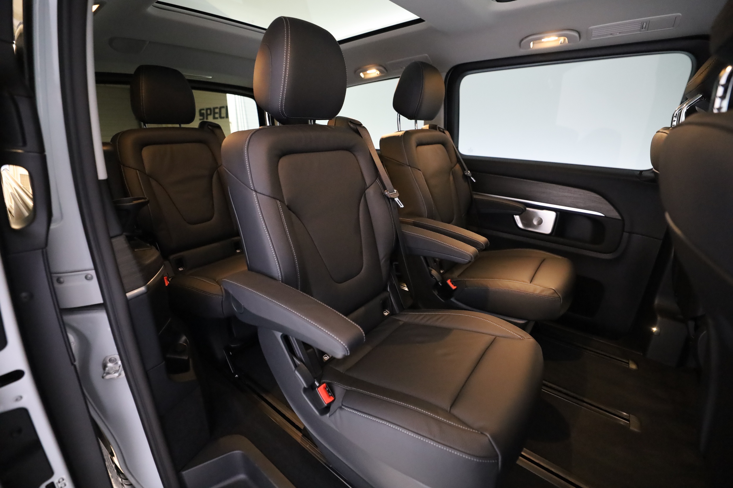 Mercedes-Benz EQV 2026