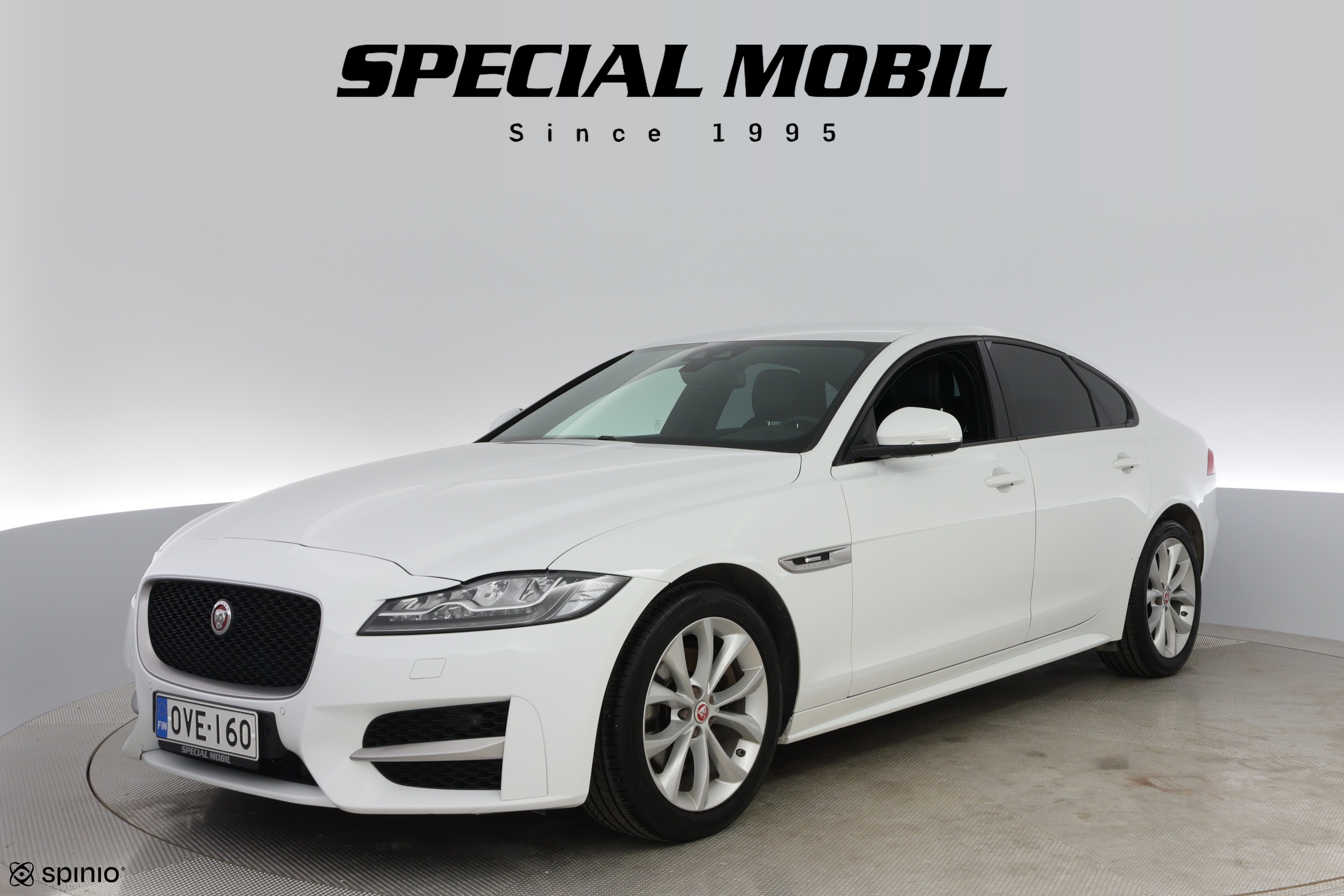 Jaguar XF 2016