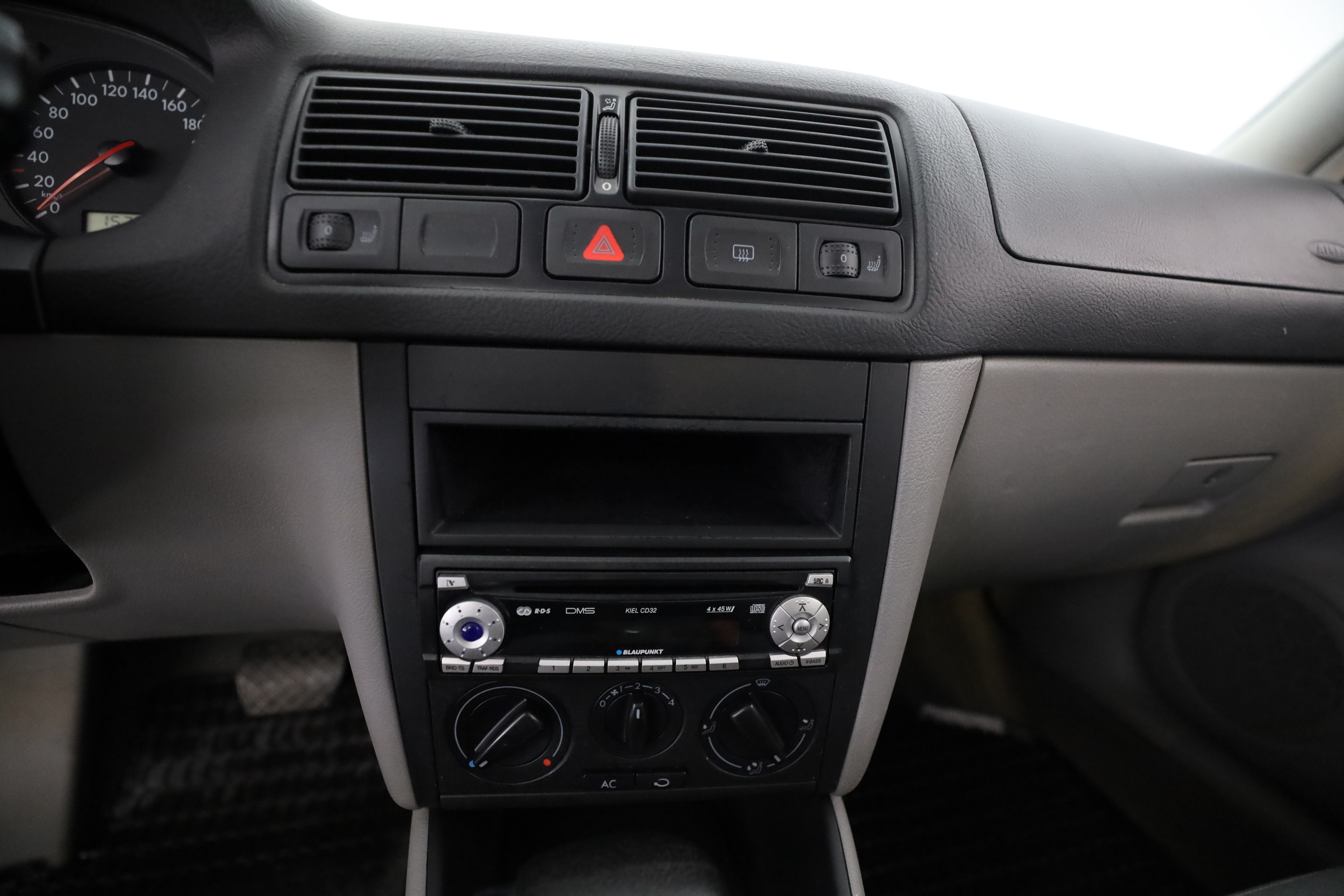 Volkswagen Golf 2002
