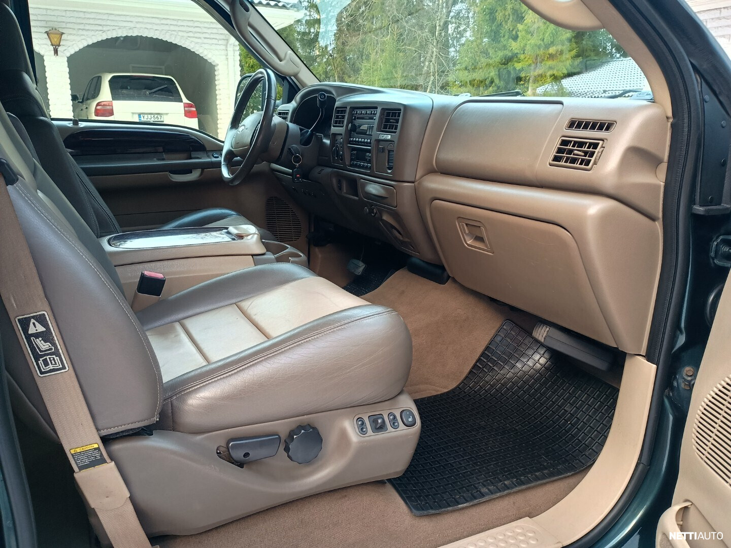 Ford Excursion 2003