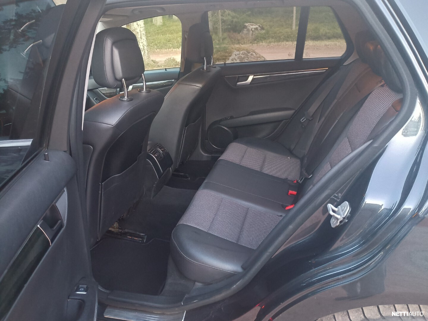 Mercedes-Benz C 2011