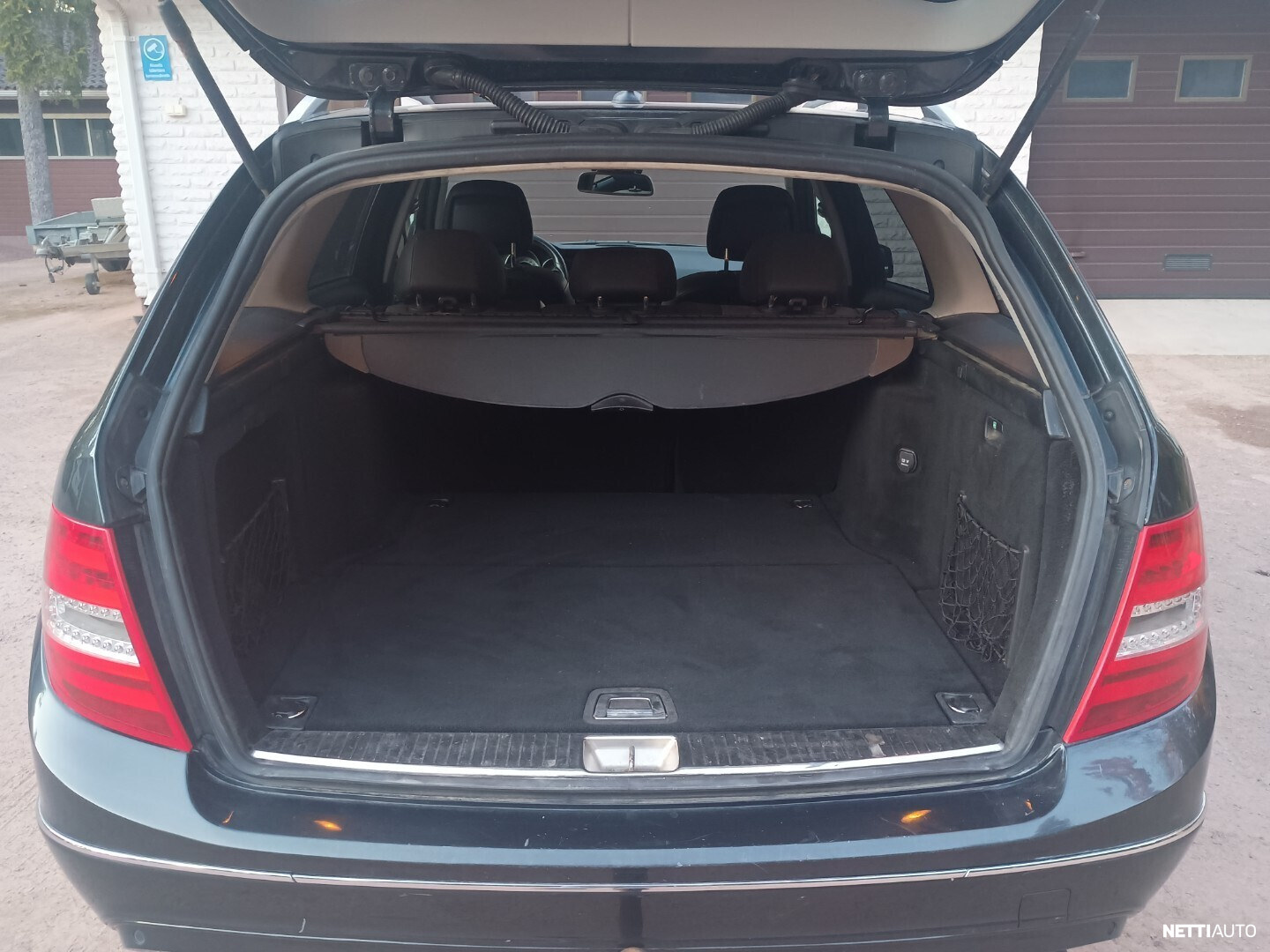 Mercedes-Benz C 2011
