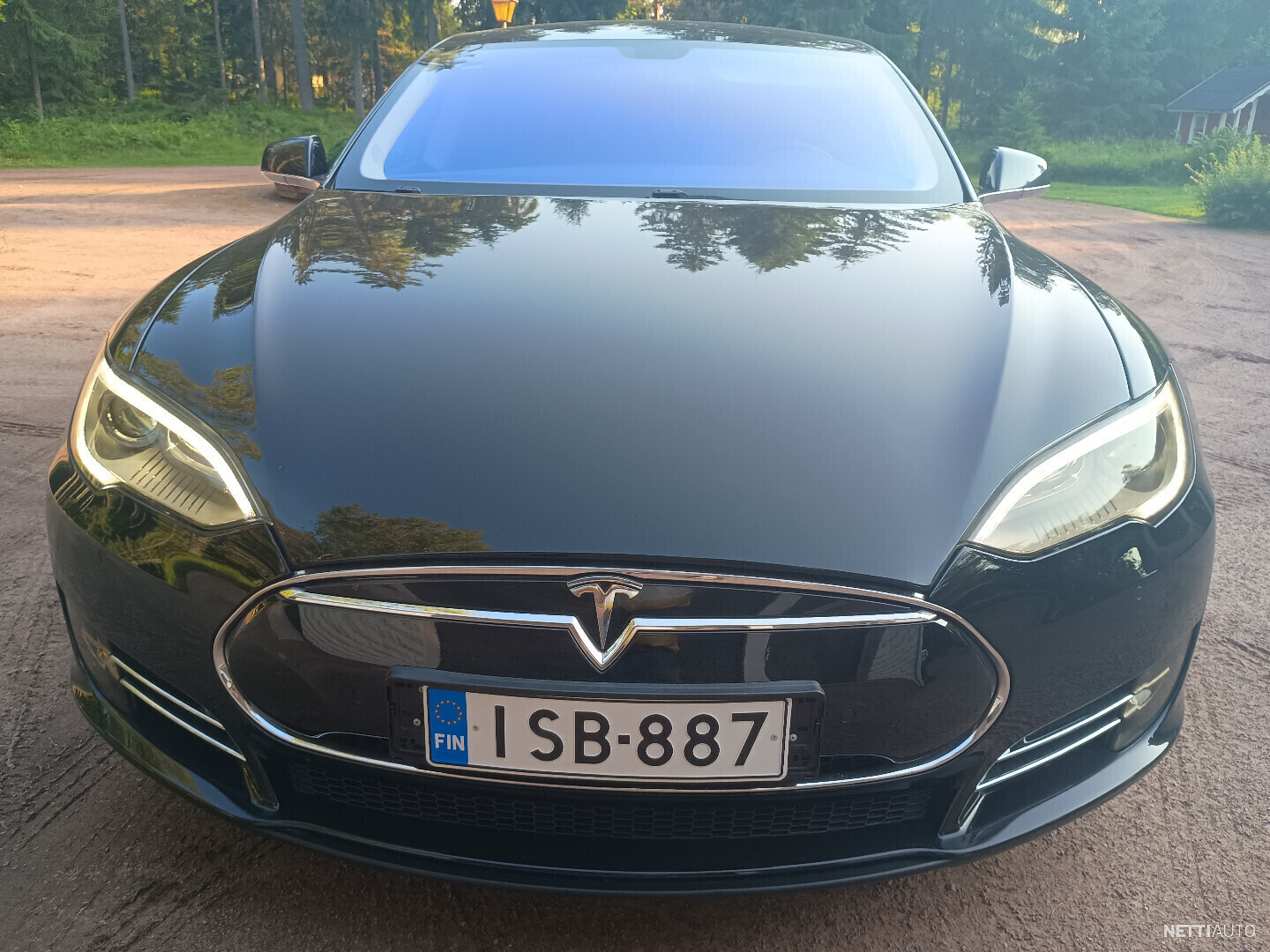 Tesla Model S 2014