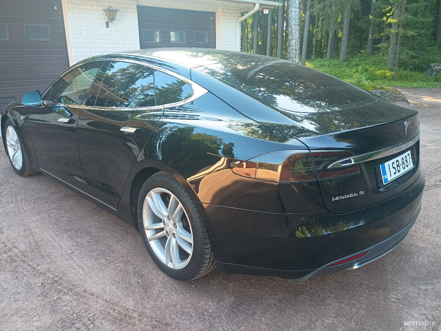 Tesla Model S 2014