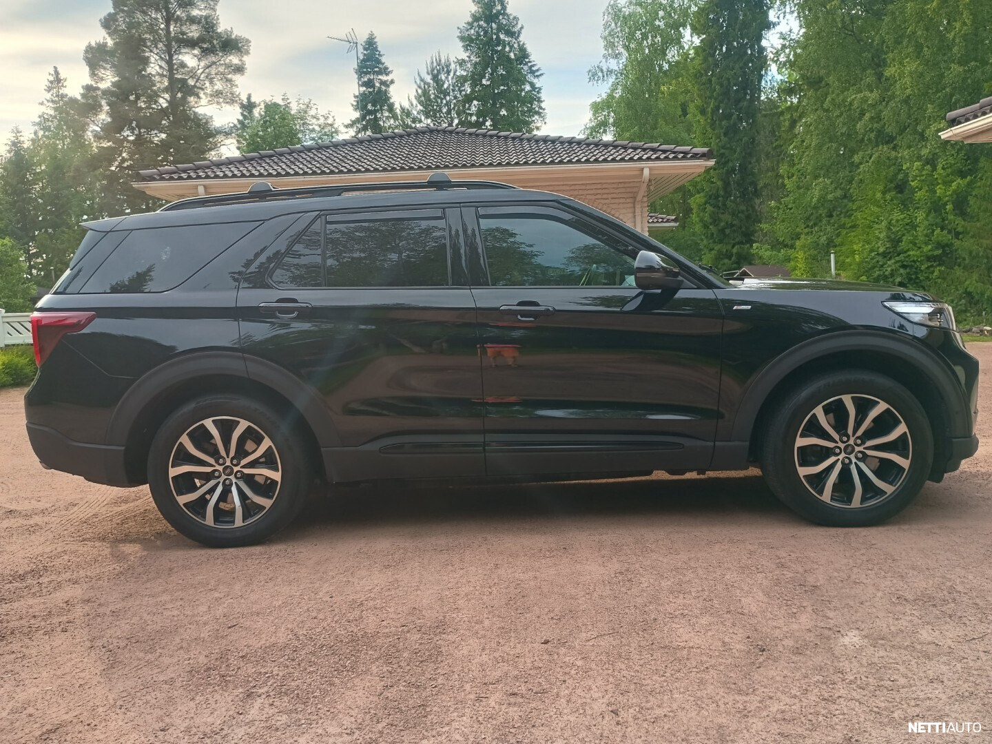Ford Explorer 2021