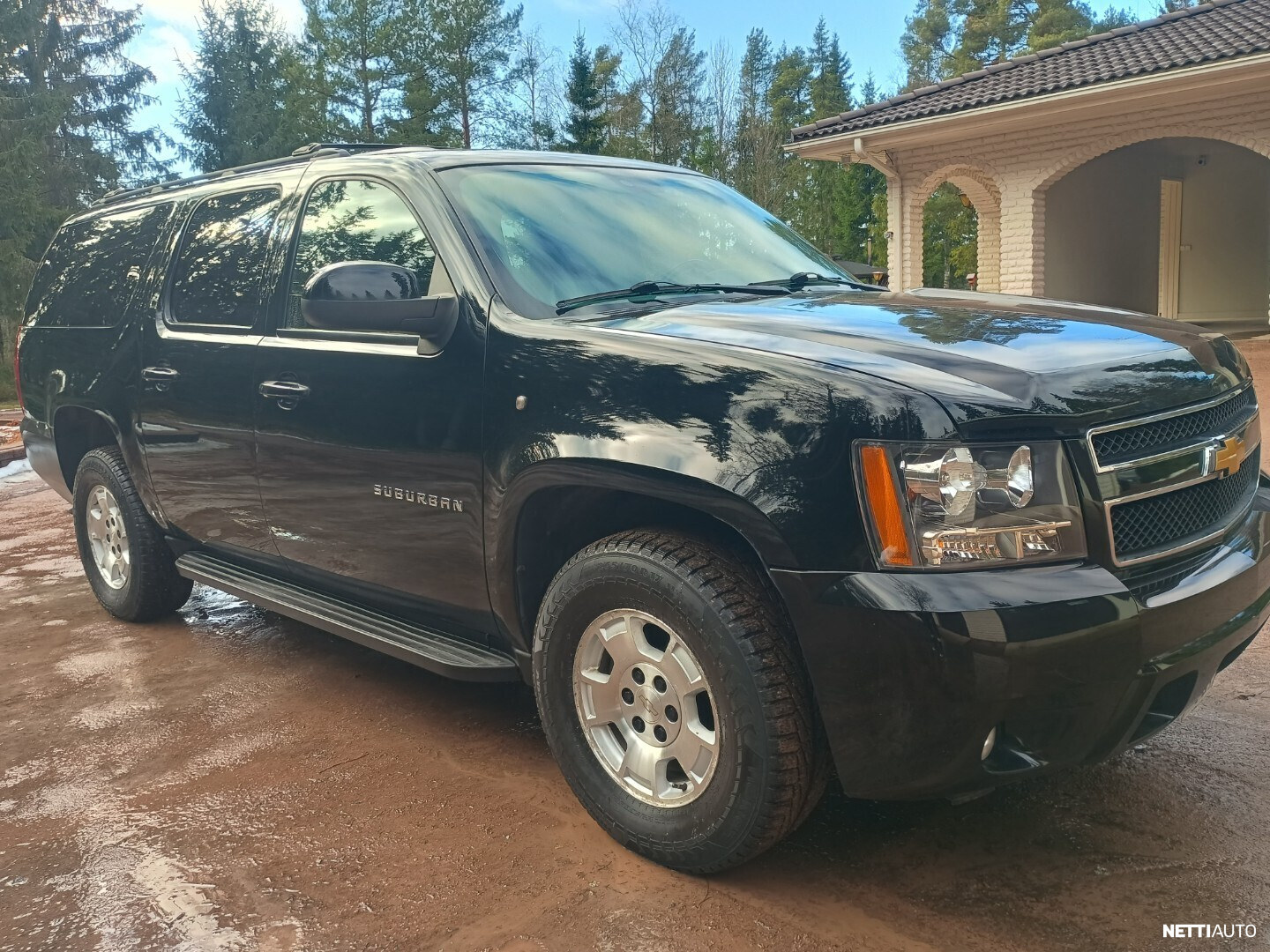 Chevrolet Suburban 2010