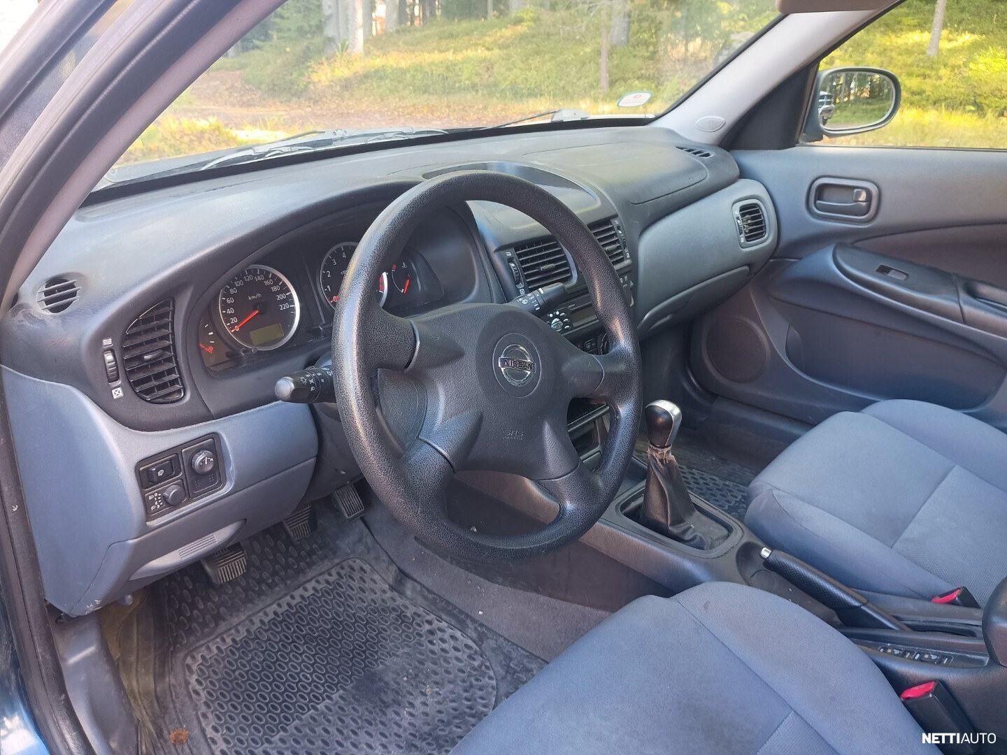 Nissan Almera 2005