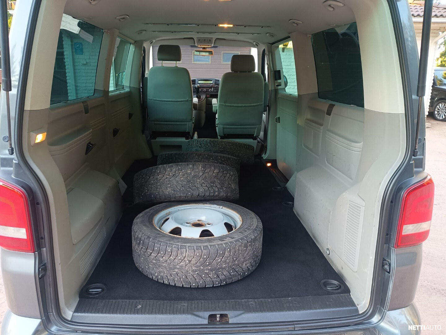Volkswagen Transporter 2010