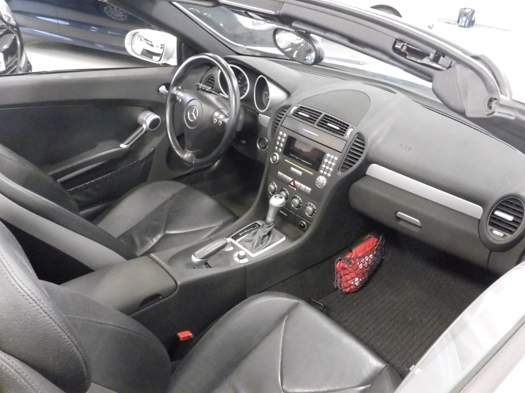 MERCEDES-BENZ SLK 15