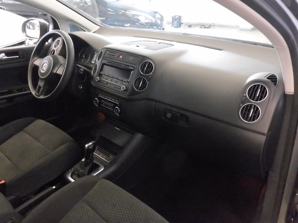 VOLKSWAGEN Golf Plus 16