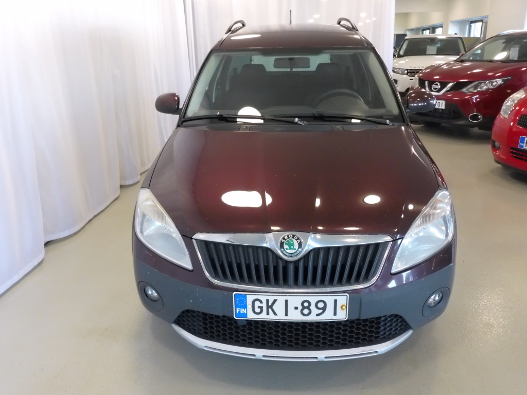 SKODA Roomster 2