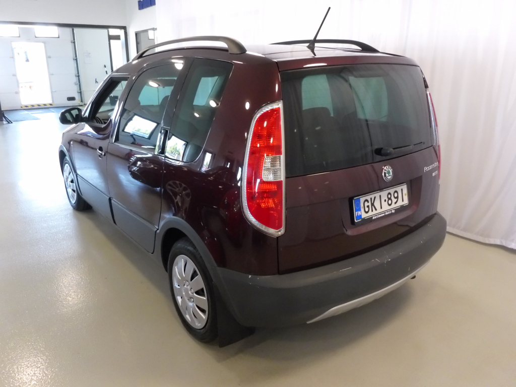 SKODA Roomster 4