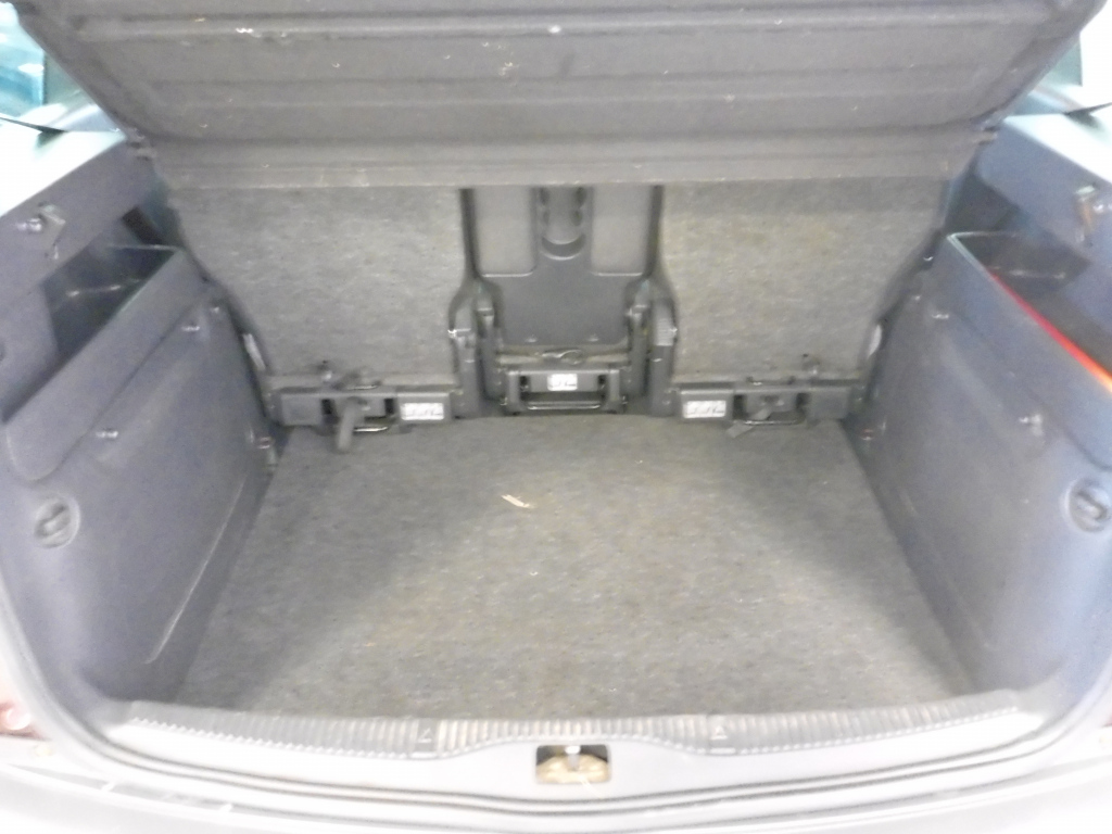 SKODA Roomster 7