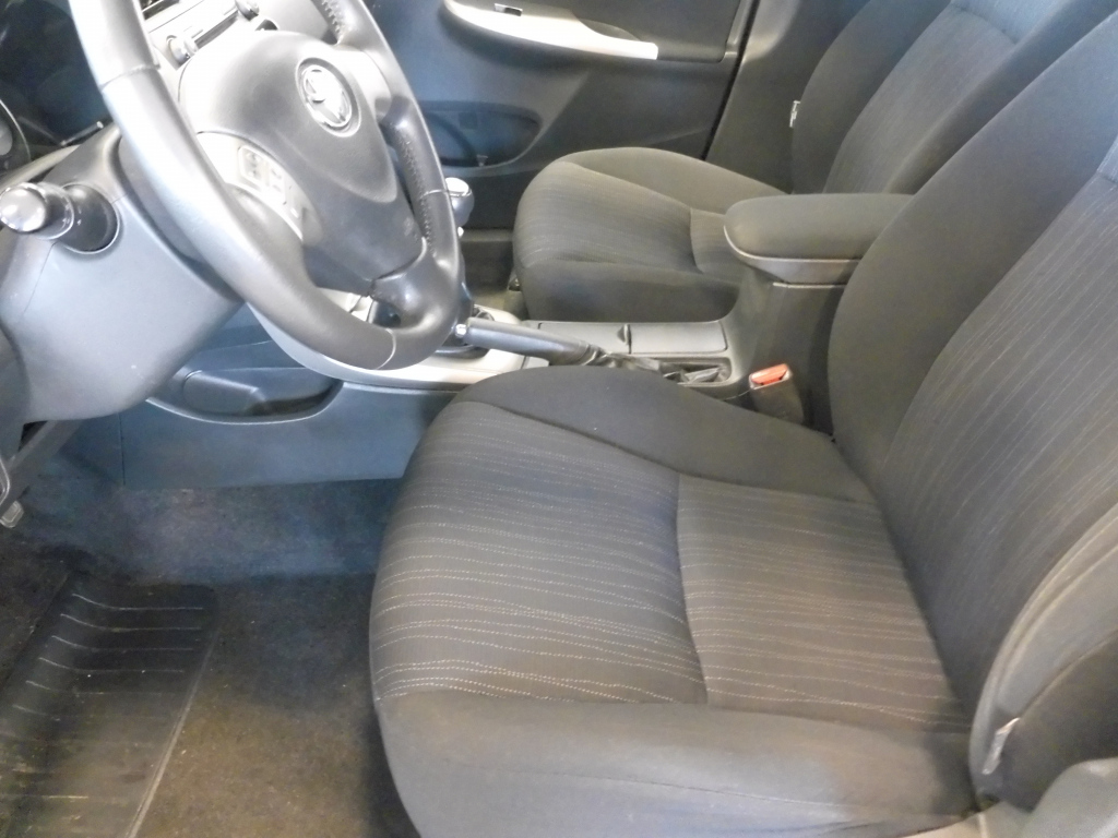 TOYOTA Corolla 12