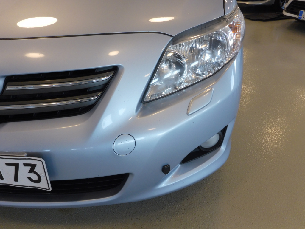 TOYOTA Corolla 3