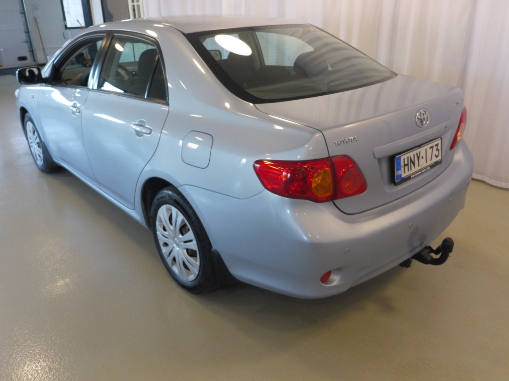 TOYOTA Corolla 5