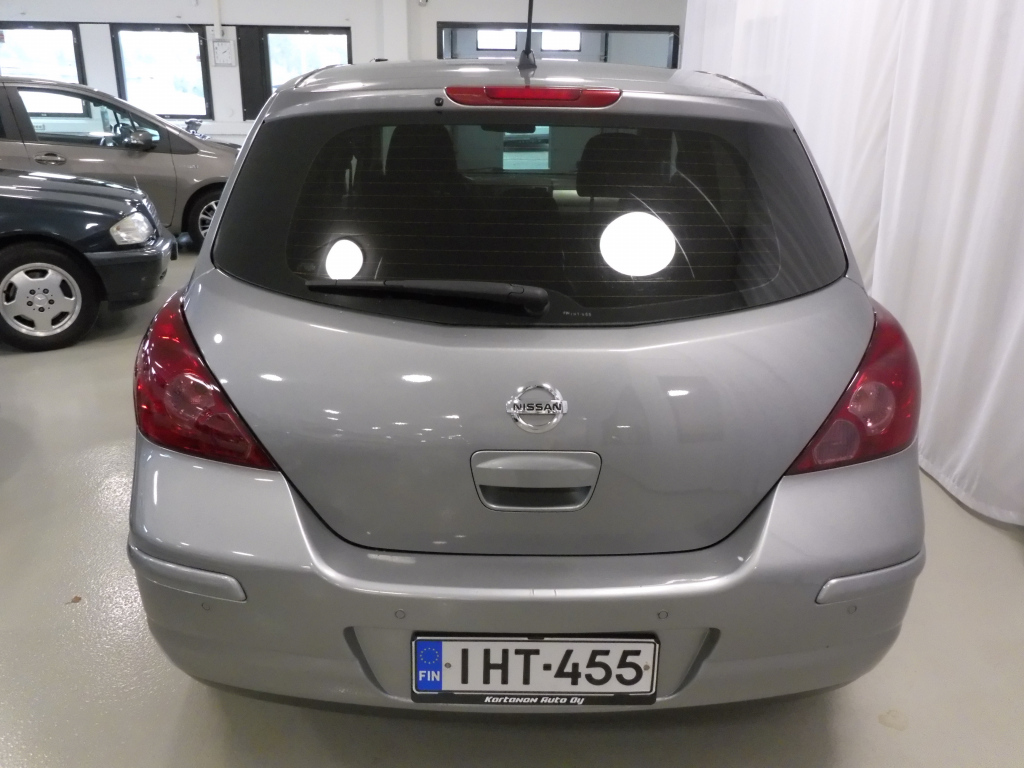 NISSAN Tiida 5
