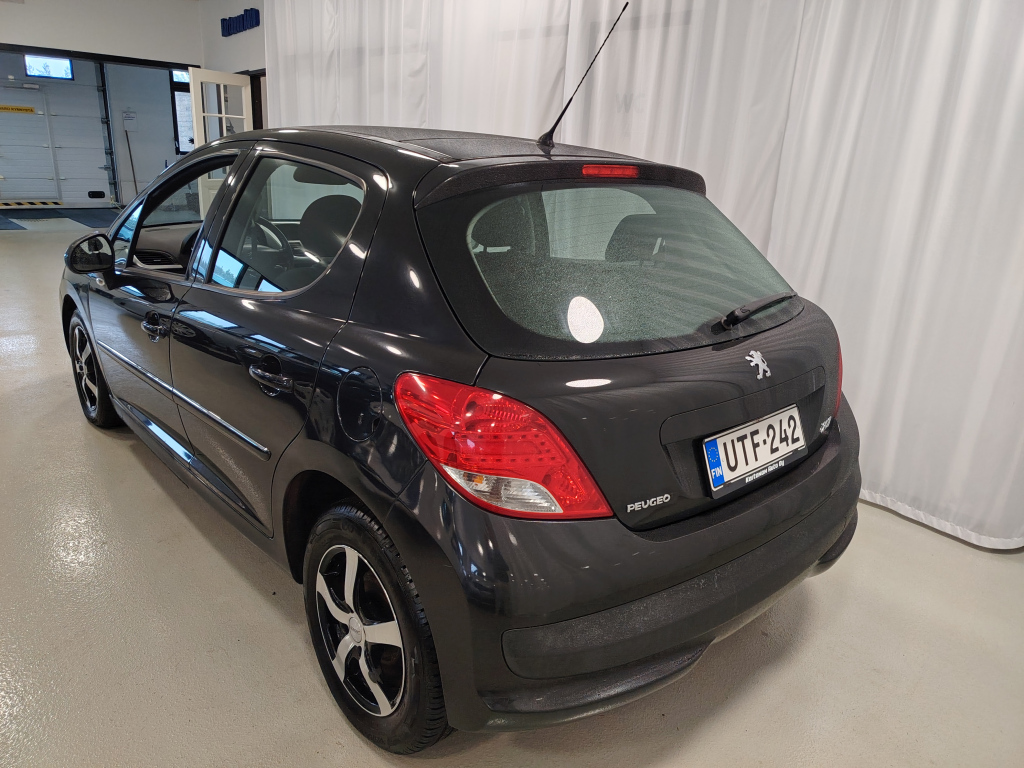 PEUGEOT 207 6
