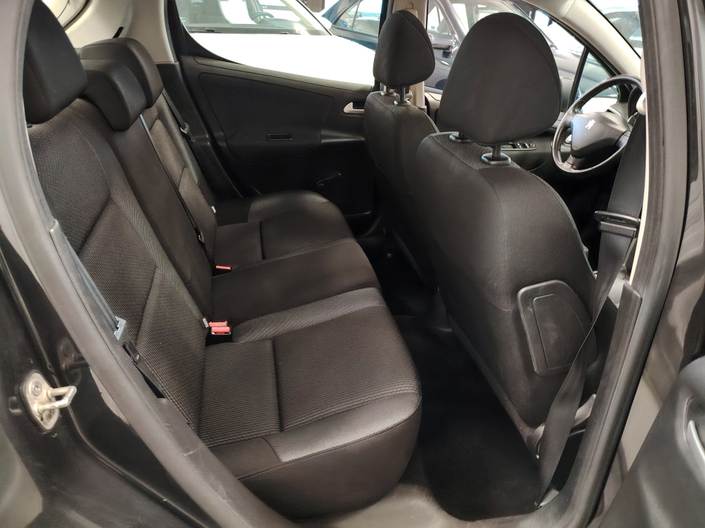 PEUGEOT 207 9