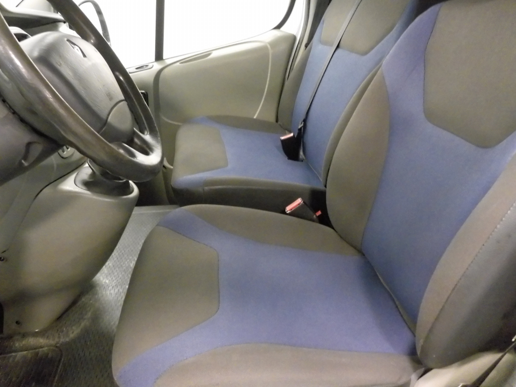 RENAULT Trafic 10