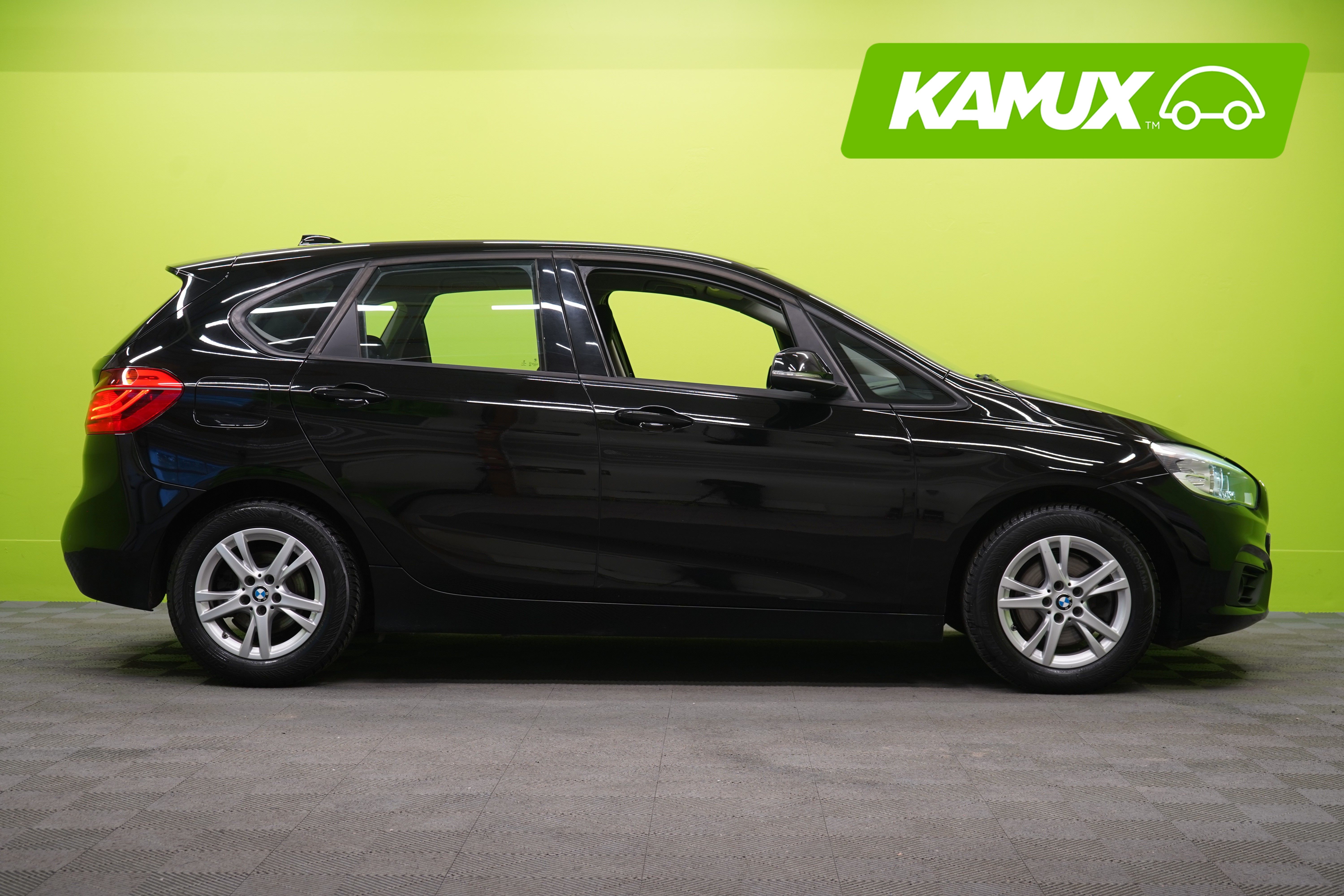 BMW 218 2016