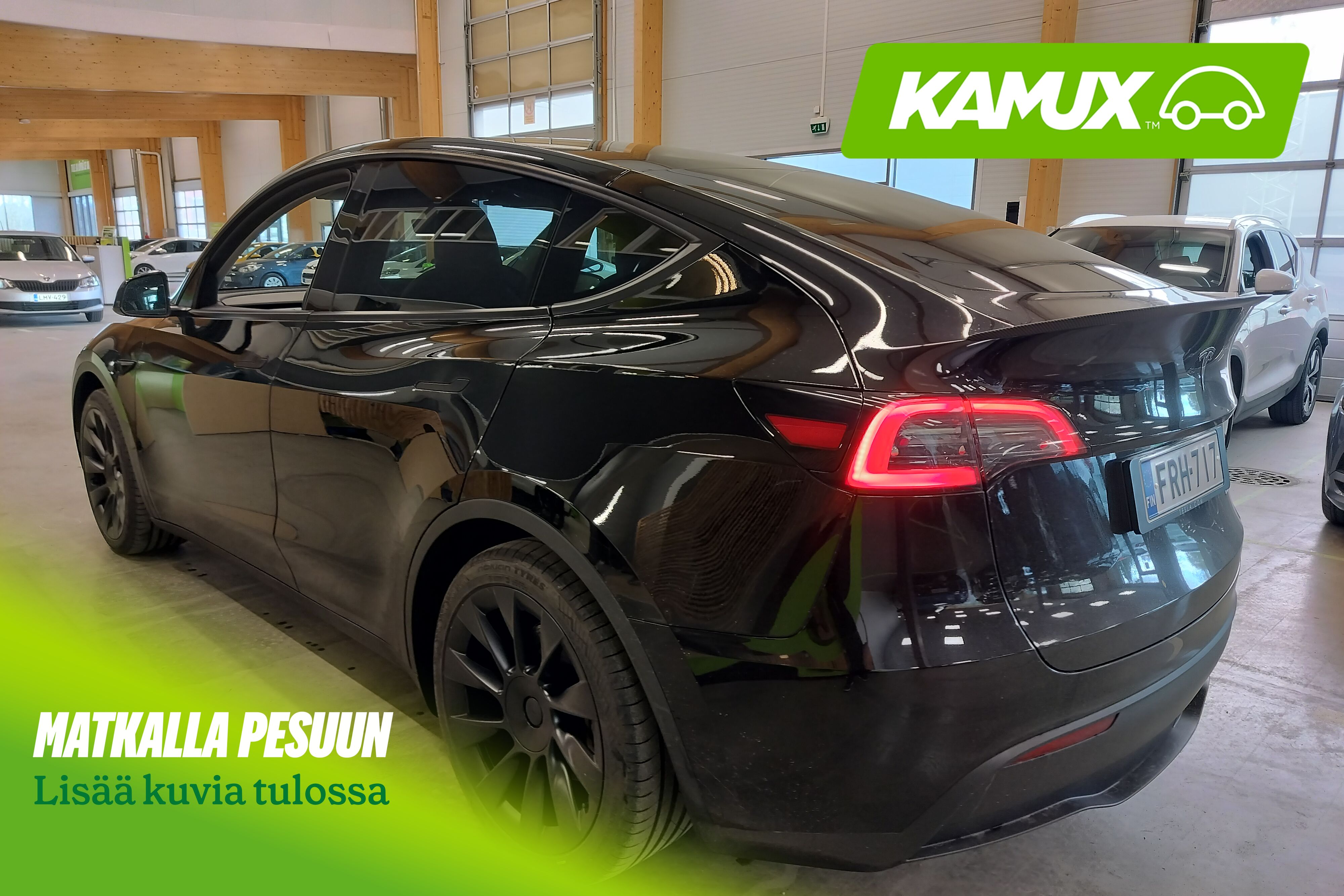 Tesla Model Y 2023