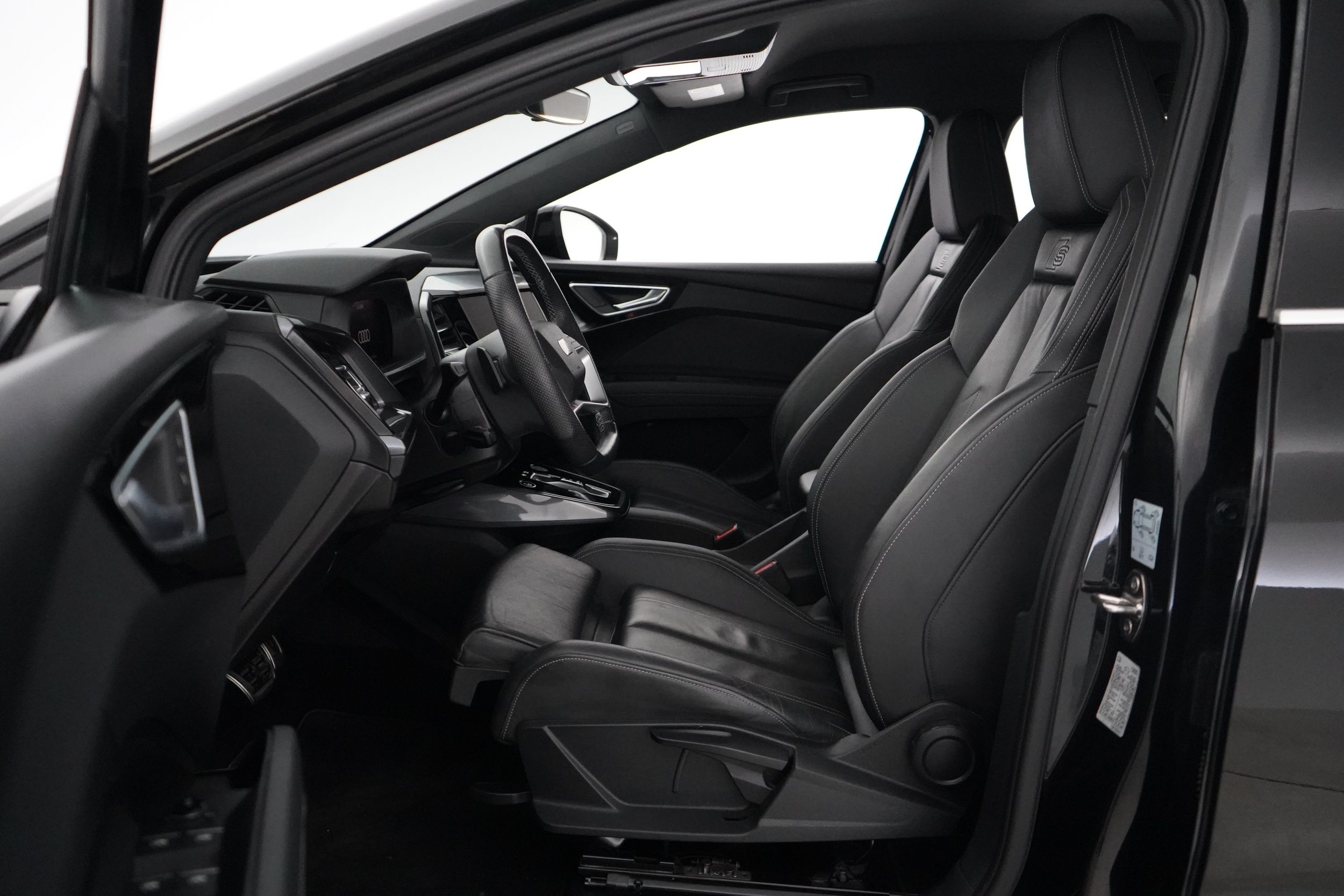 Audi Q4 e-tron 2023