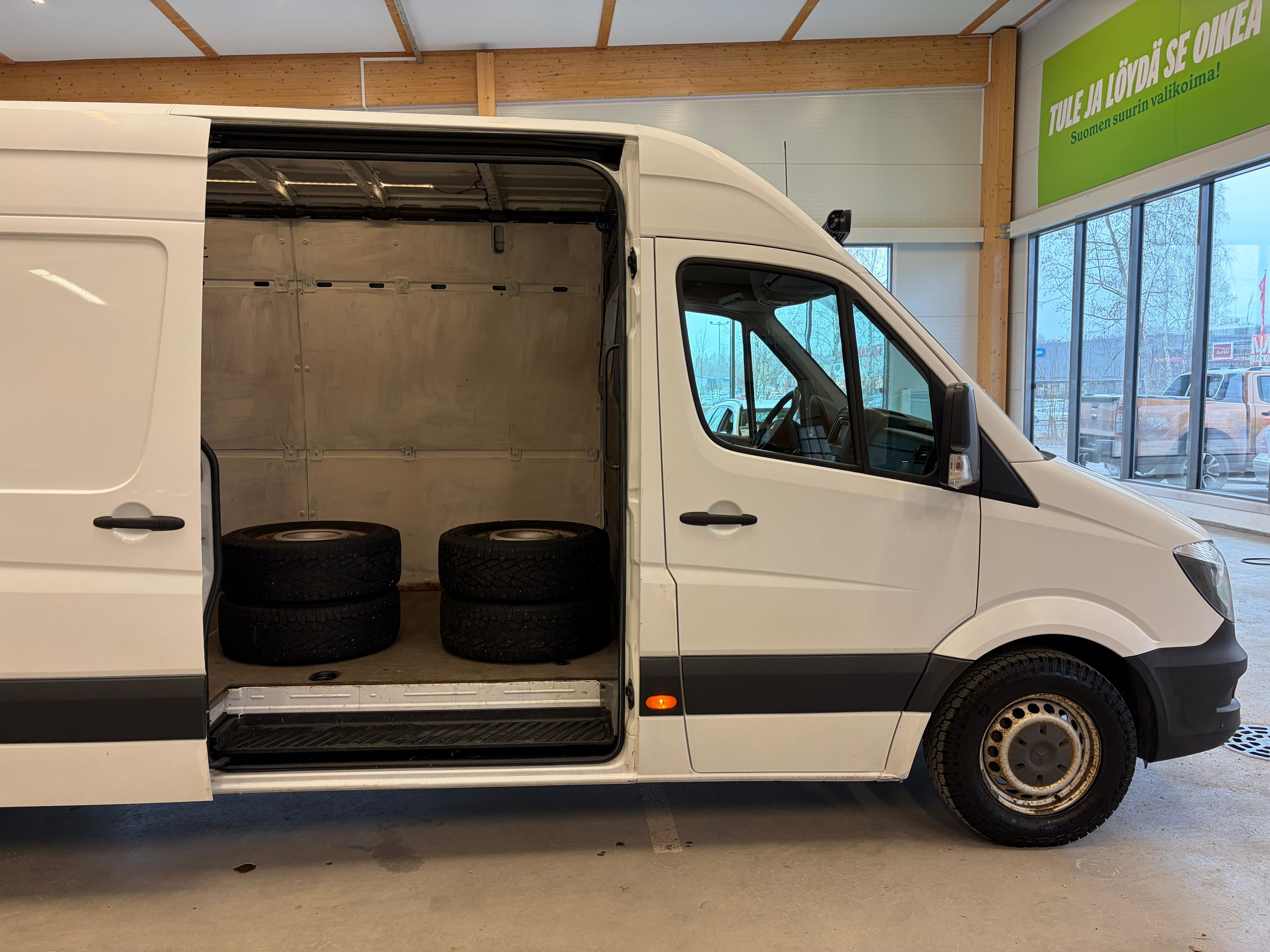 Mercedes-Benz Sprinter 2013
