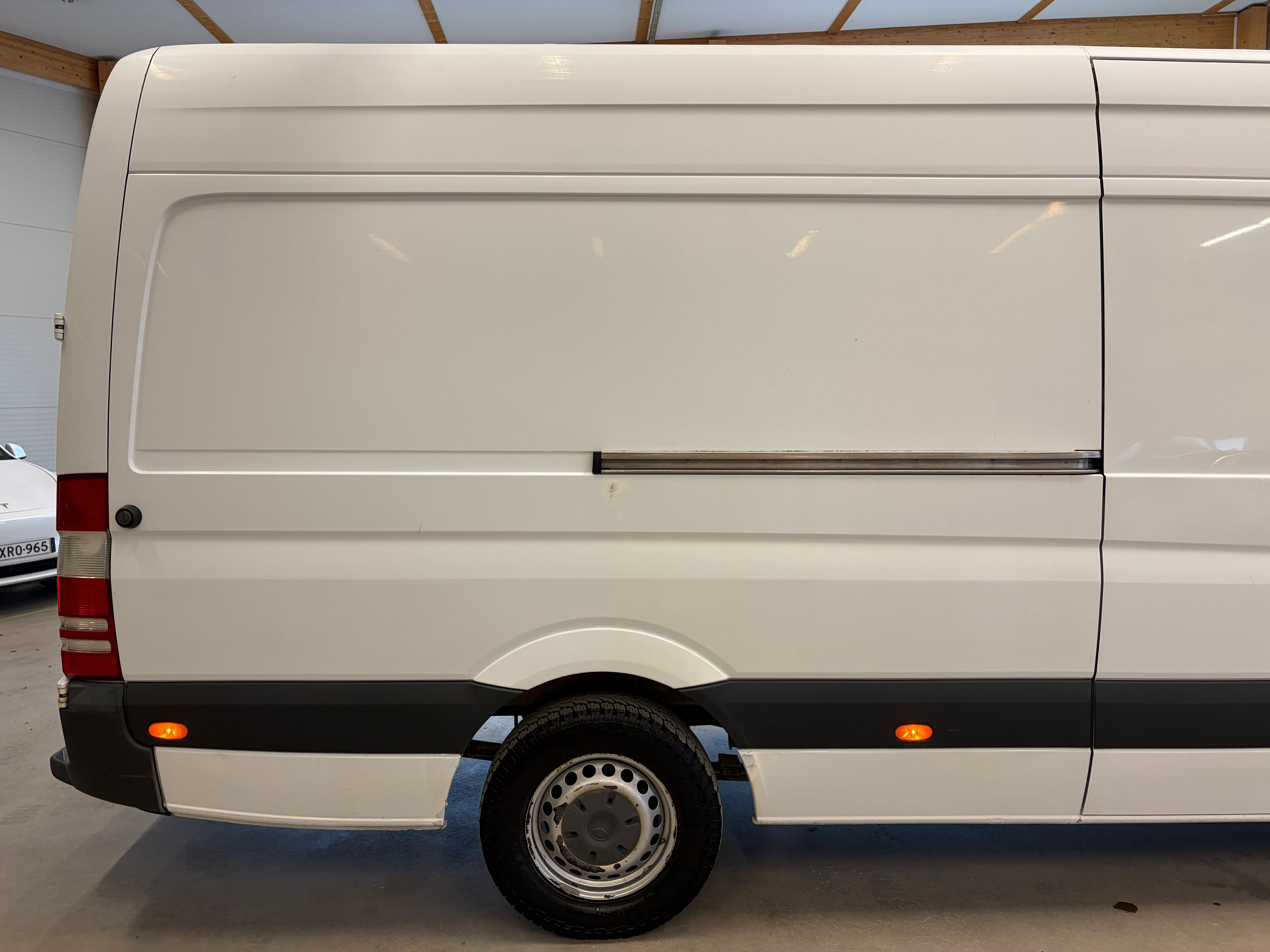 Mercedes-Benz Sprinter 2013