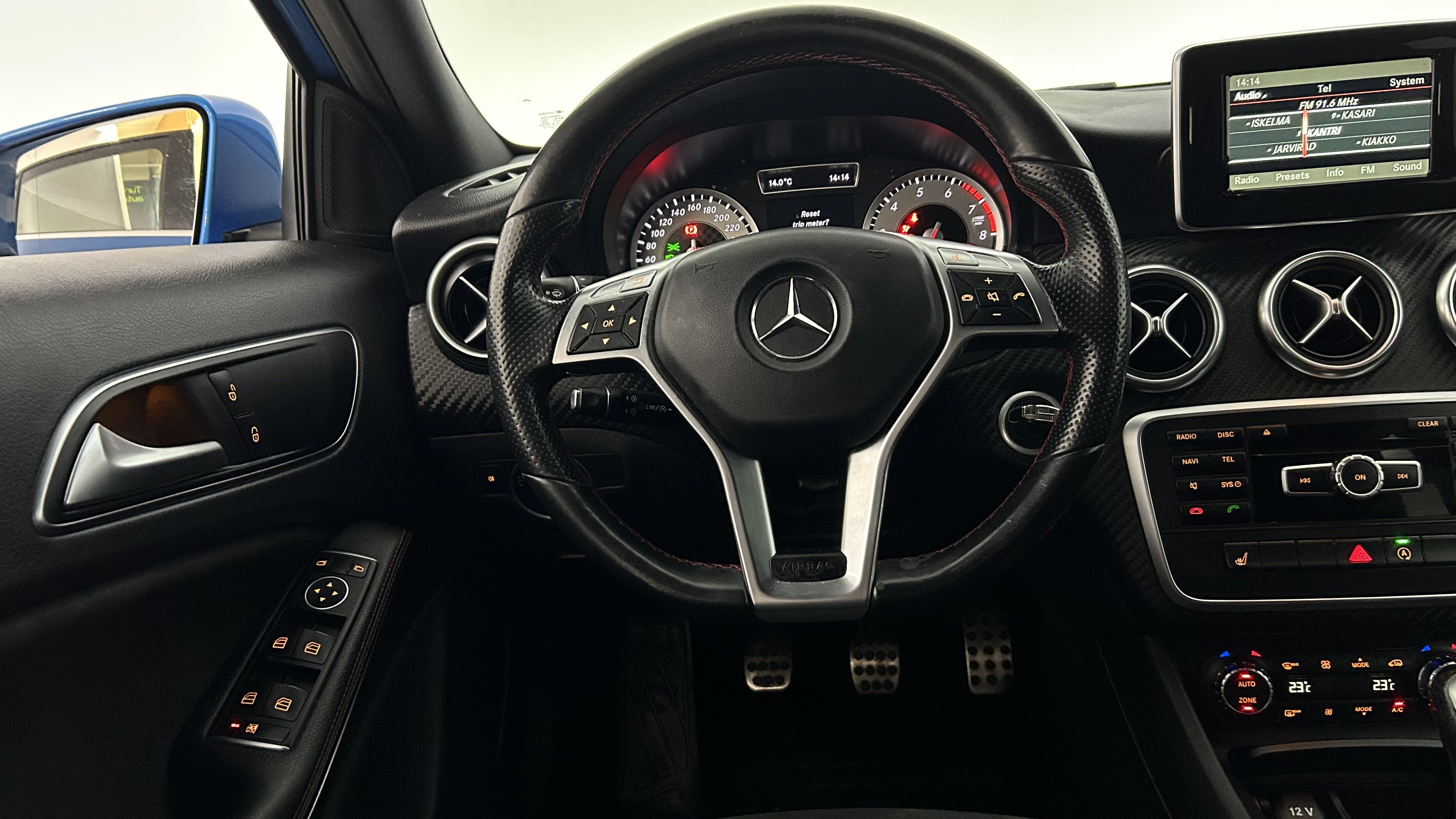 Mercedes-Benz A 2015