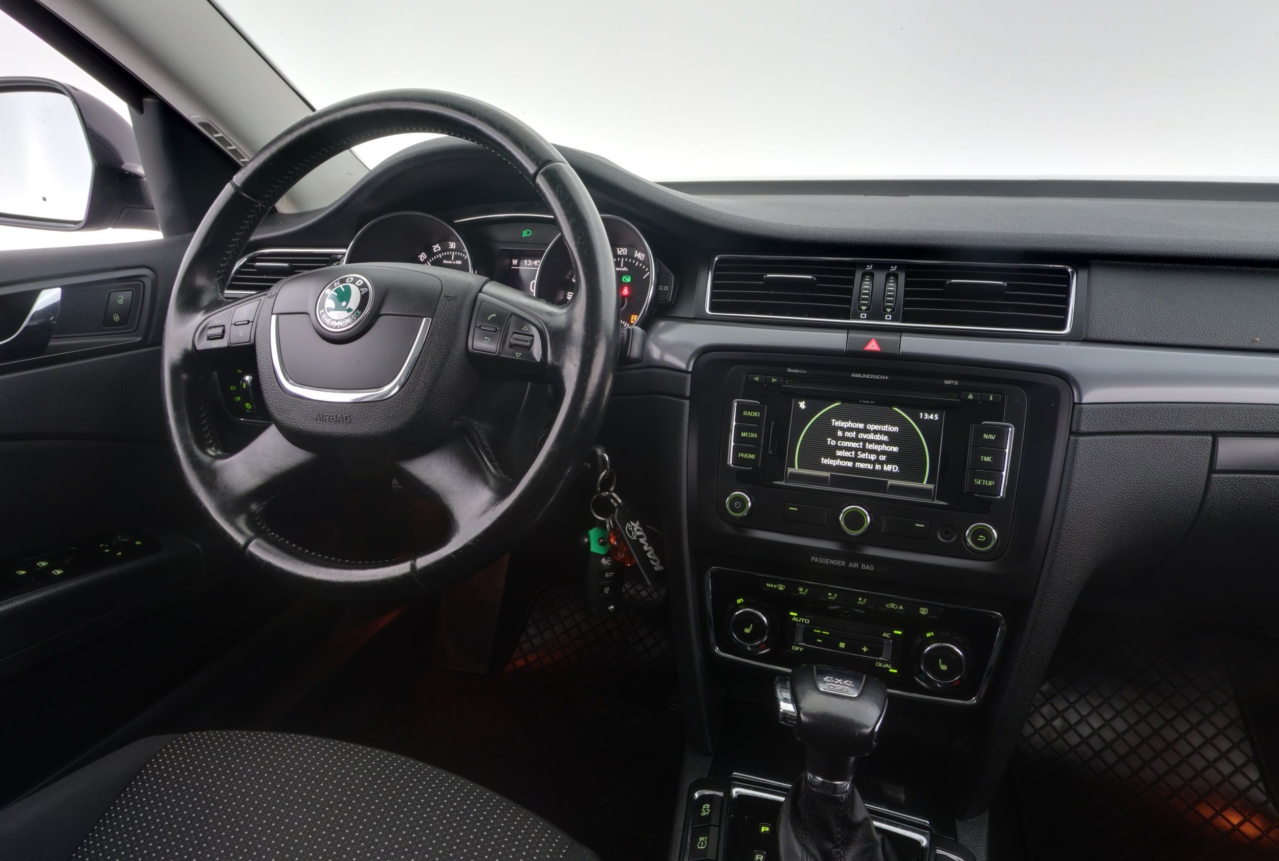 Skoda Superb 2012
