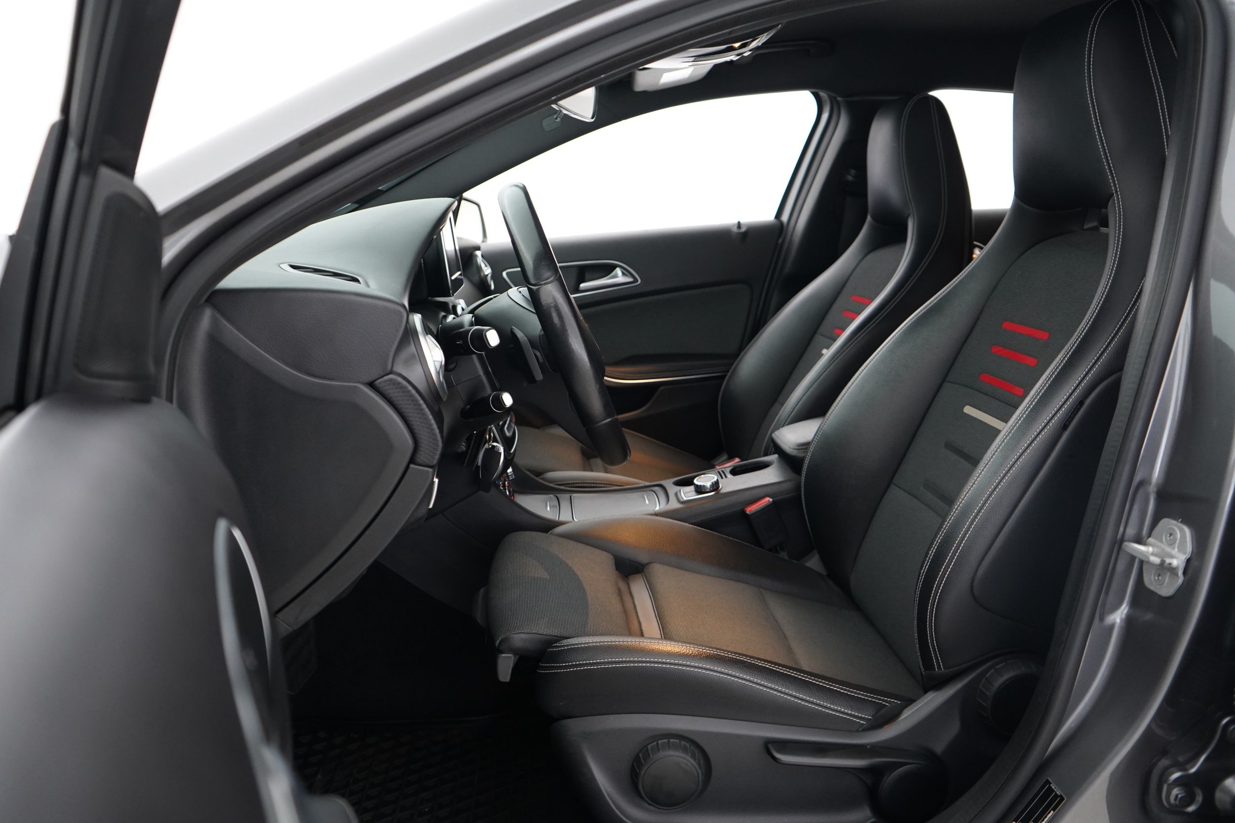 Mercedes-Benz A 2016