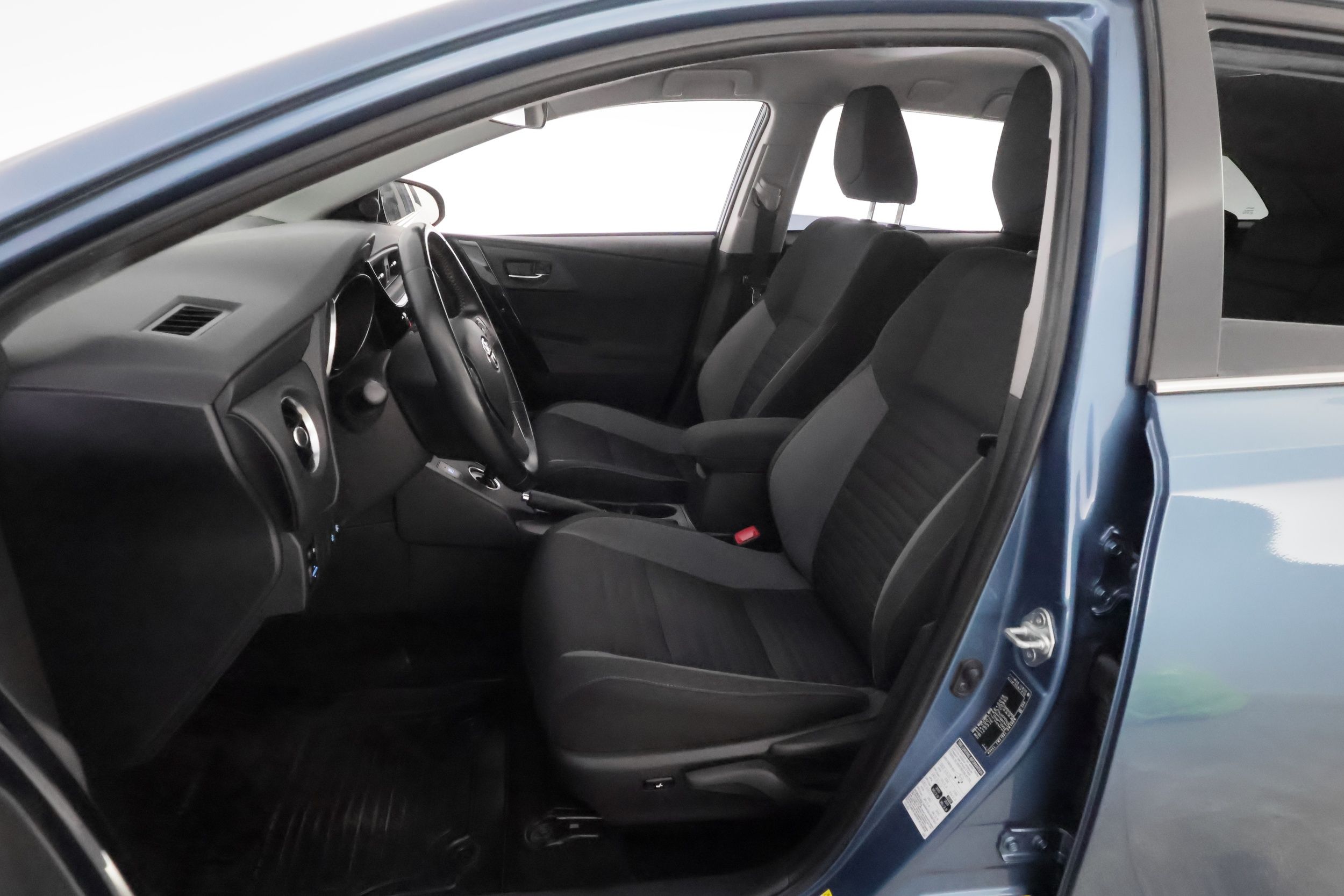 Toyota Auris 2016