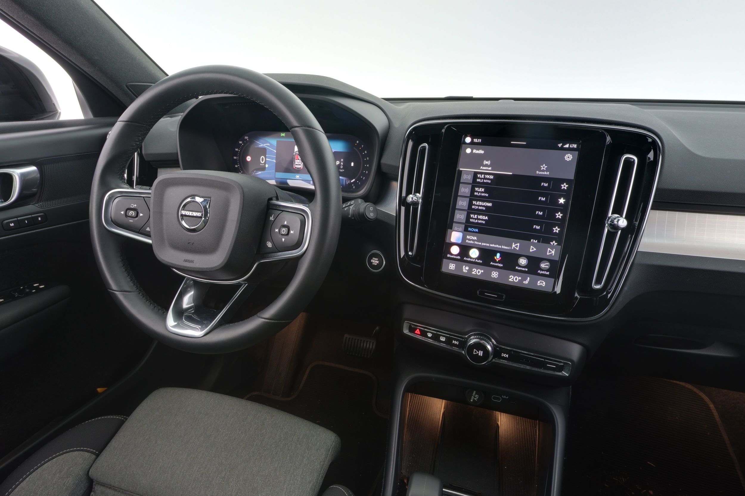 Volvo XC40 2024