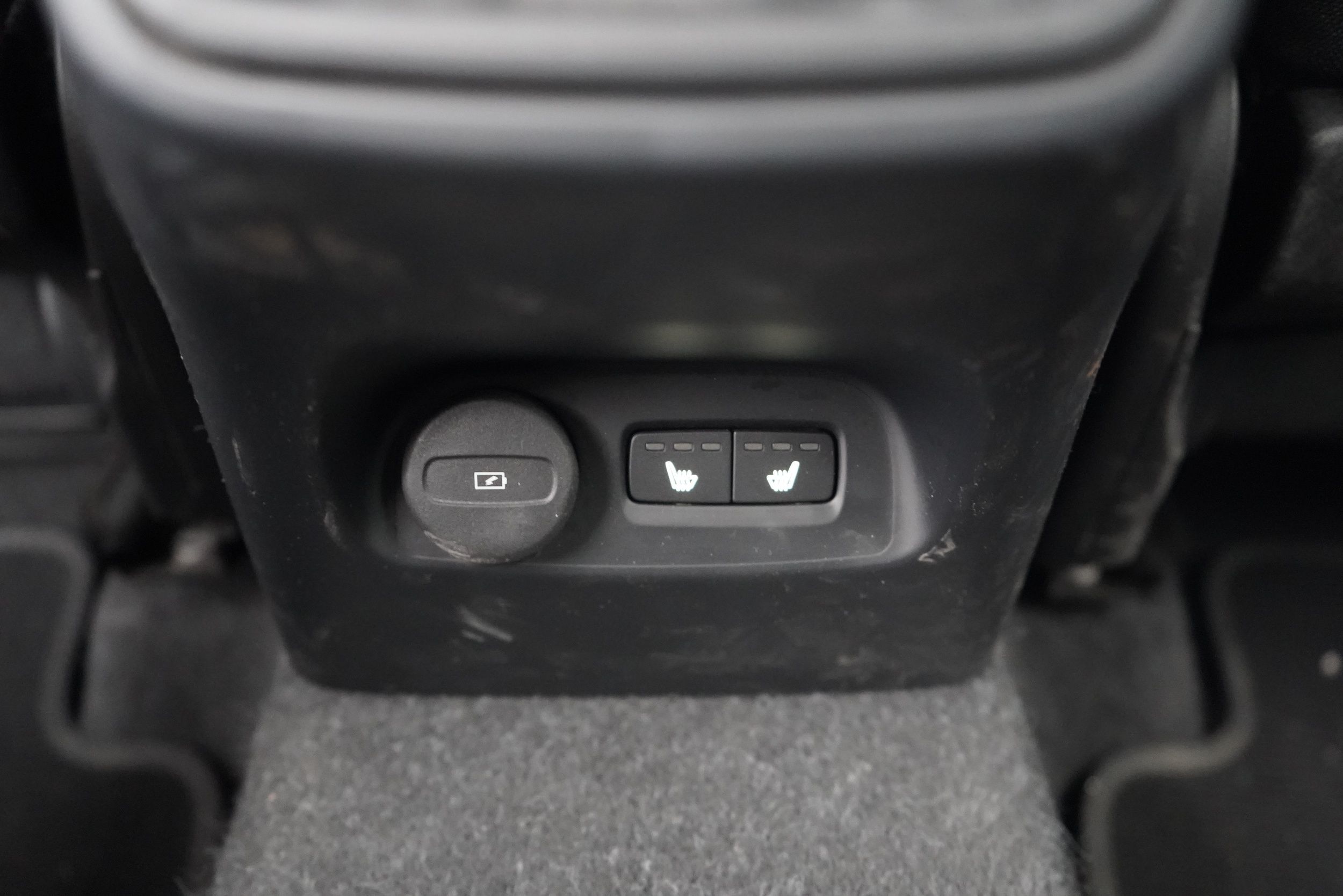 Volvo XC40 2024