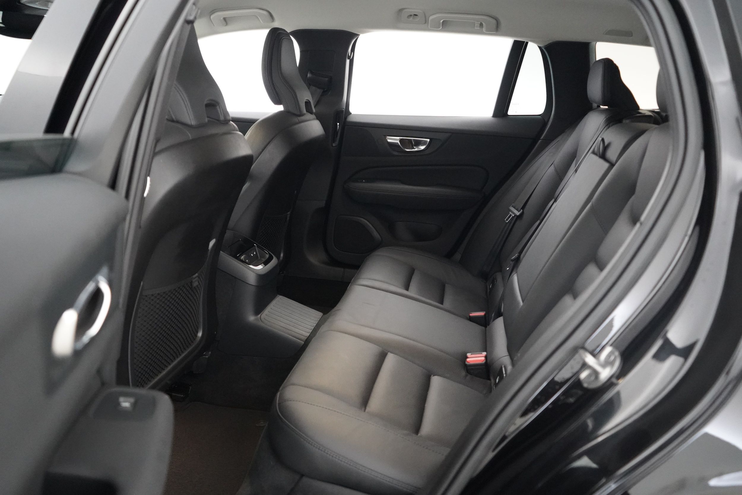 Volvo V60 2023