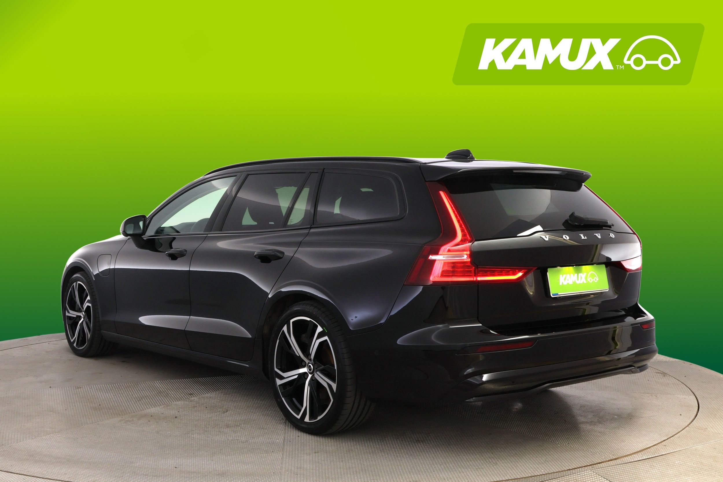Volvo V60 2023