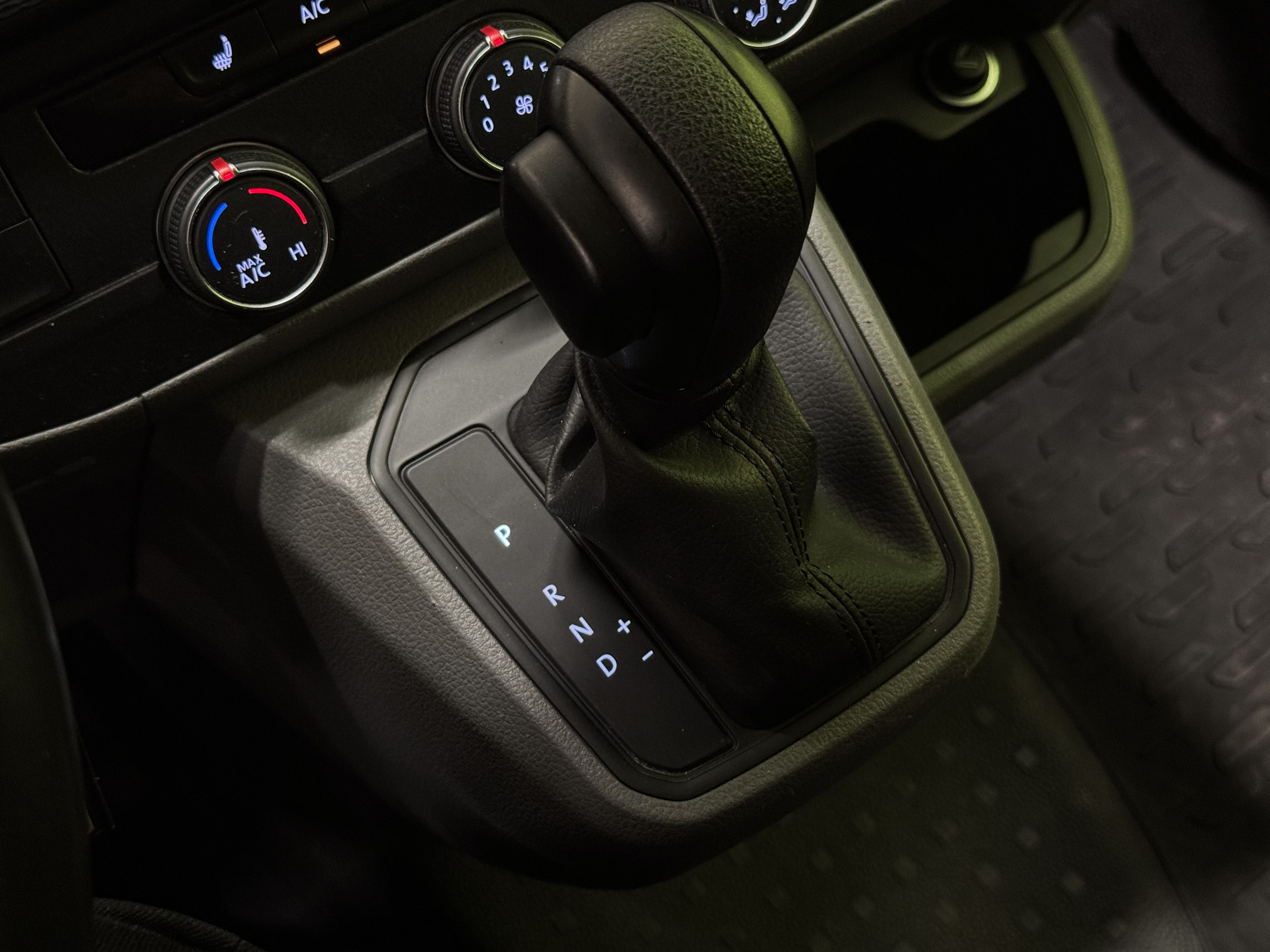 Volkswagen Transporter 2021