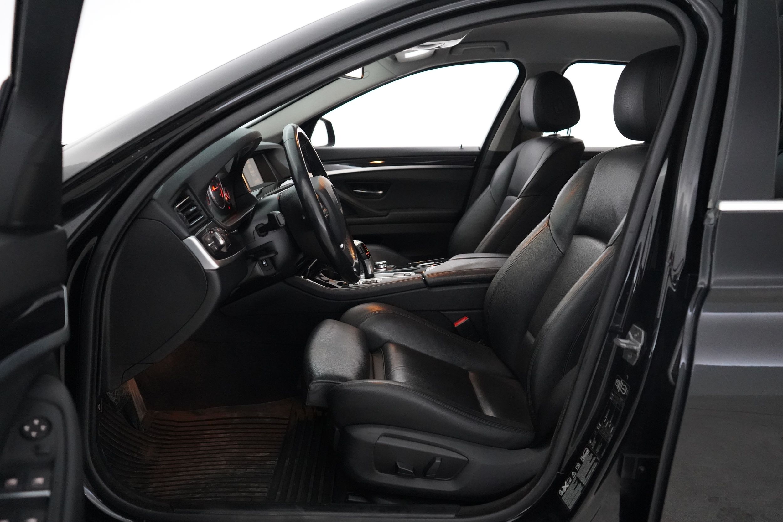 BMW 520 2015