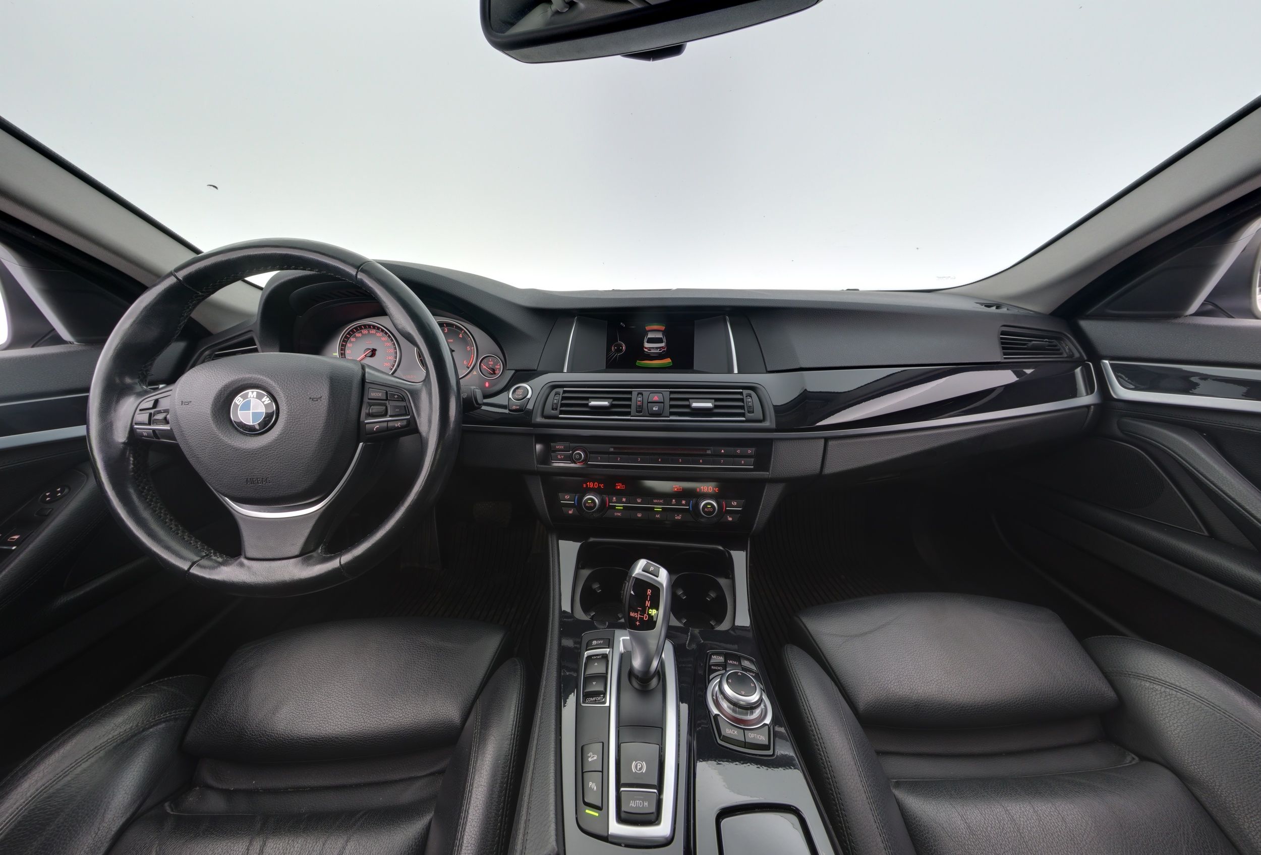 BMW 520 2015