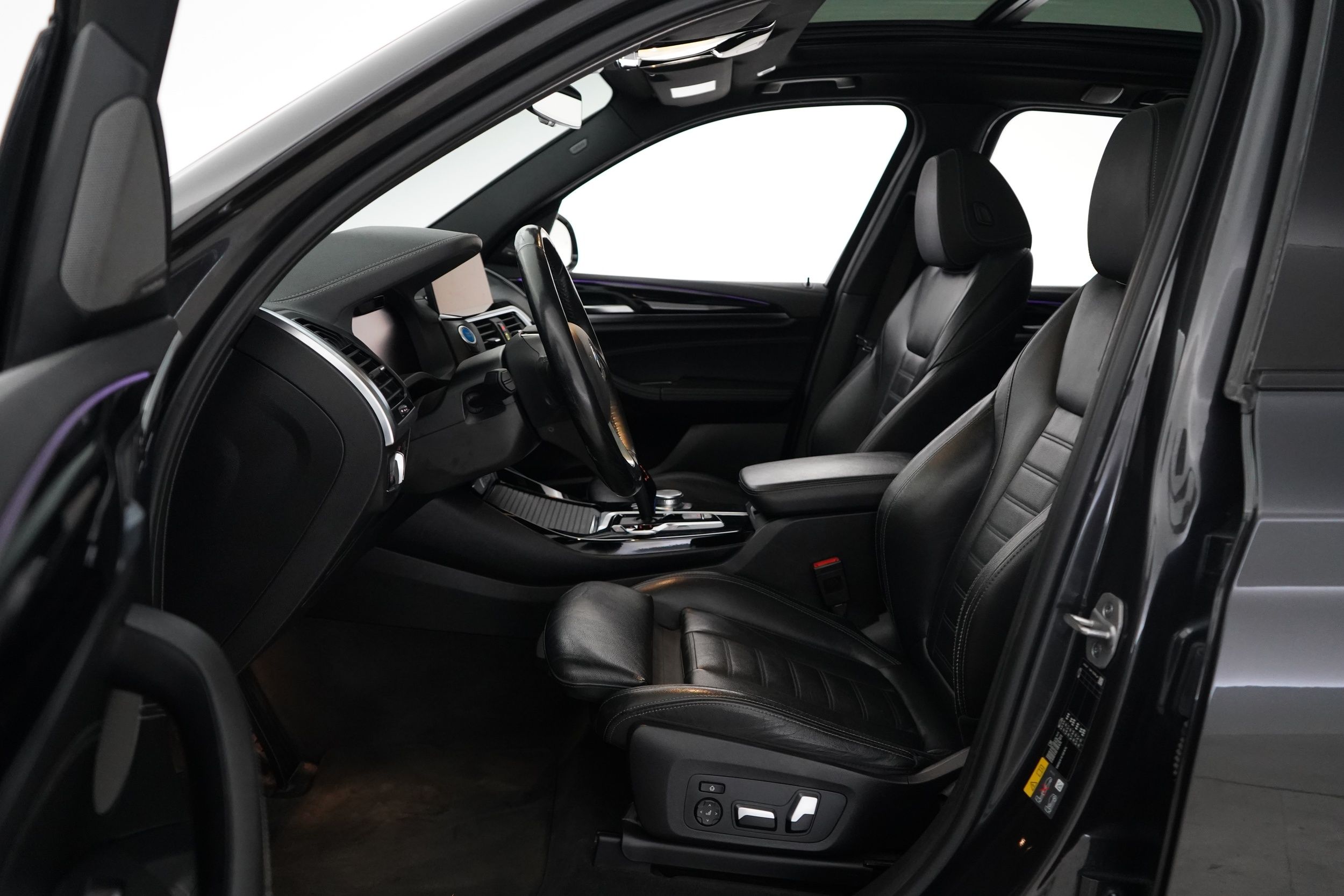 BMW iX3 2021