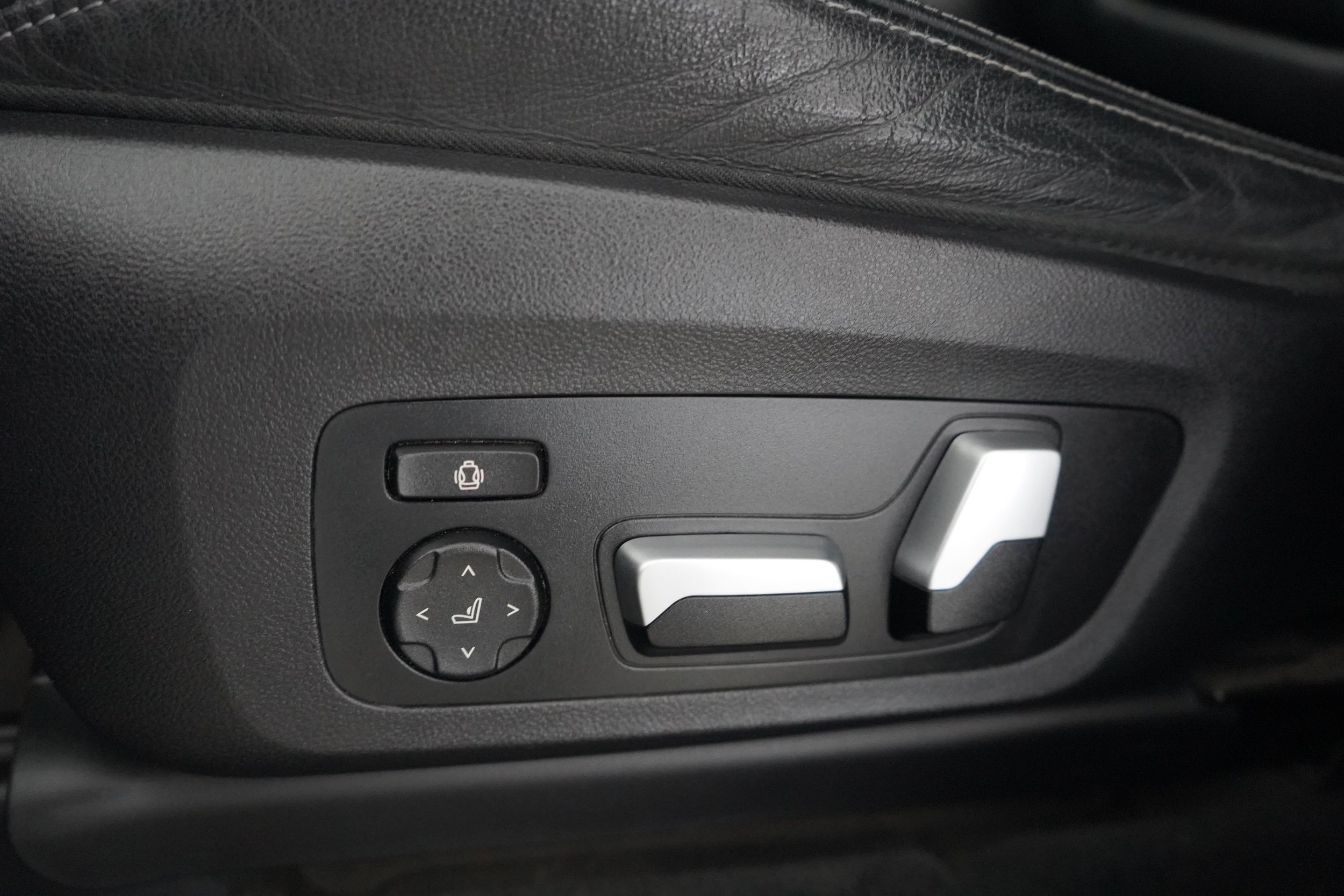 BMW iX3 2021