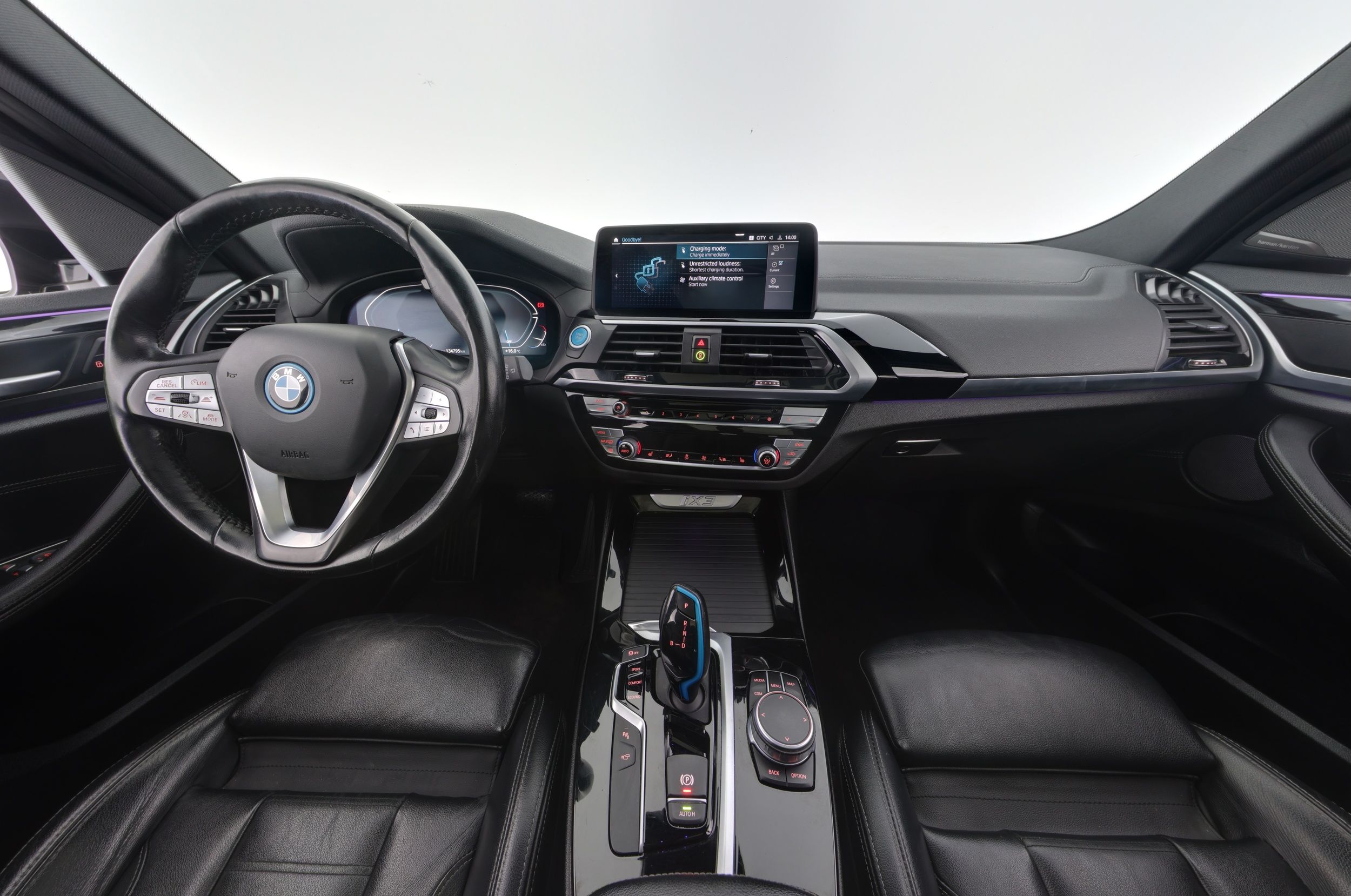 BMW iX3 2021