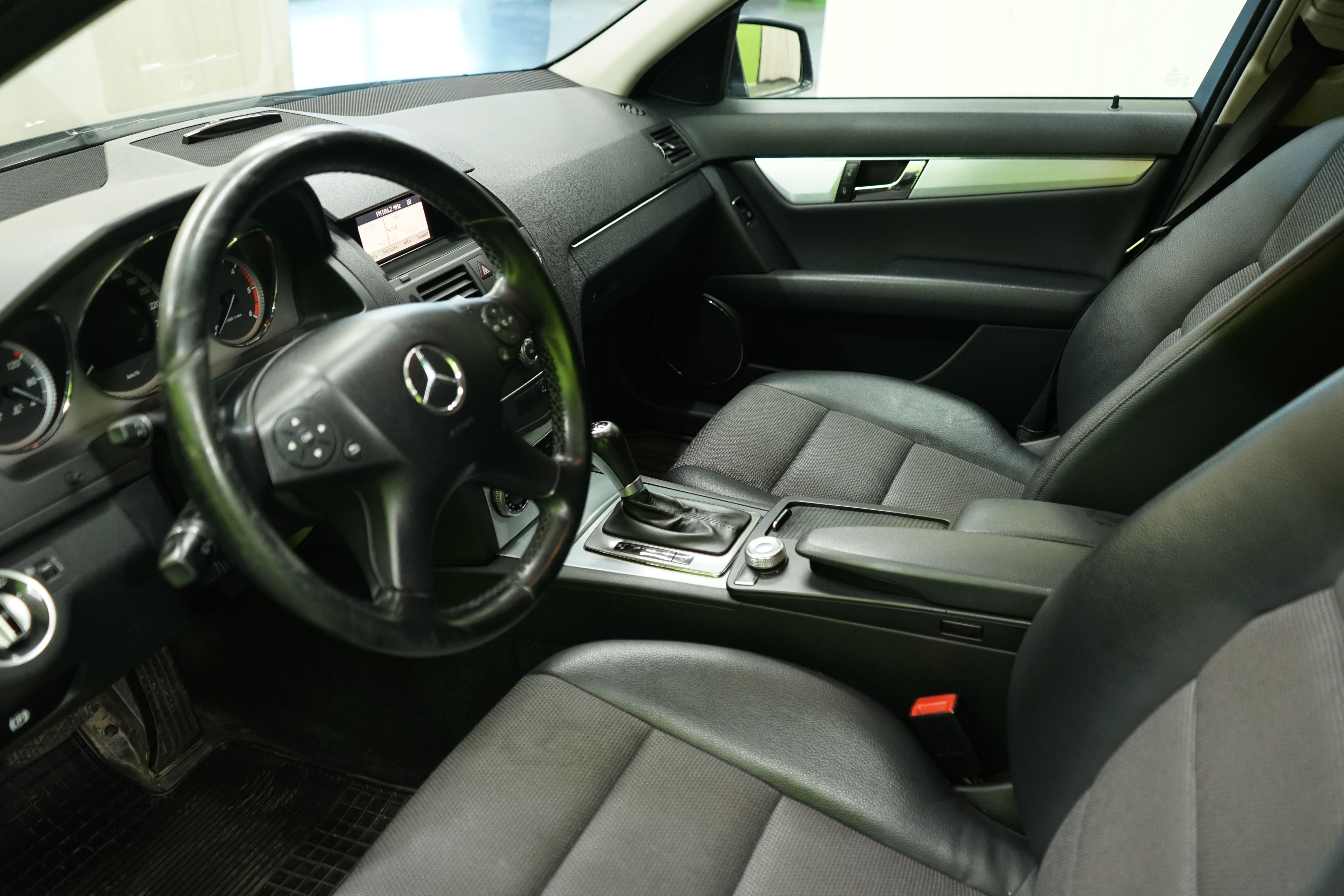 Mercedes-Benz C 2011